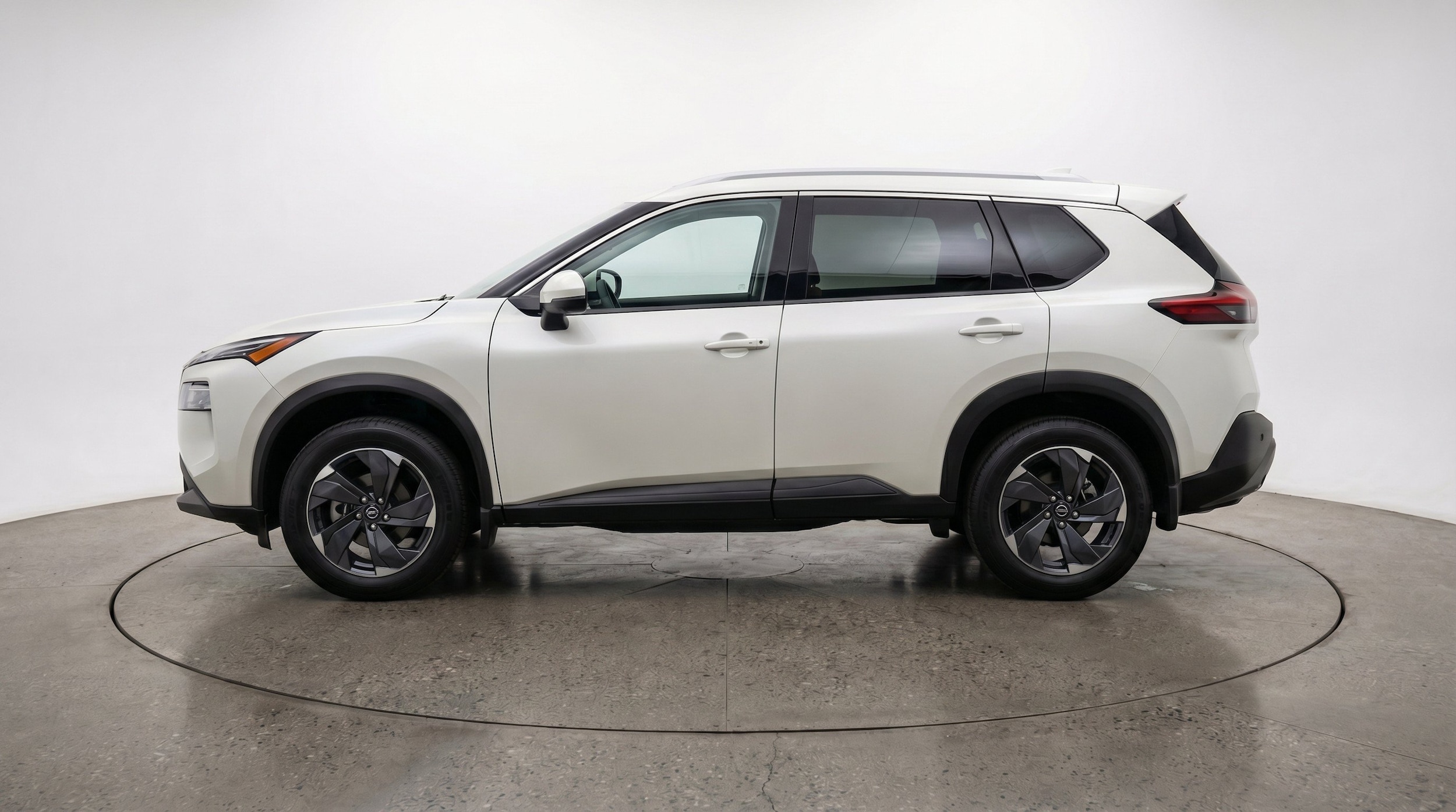 Thumbnail: 2025 Nissan Rogue - 5