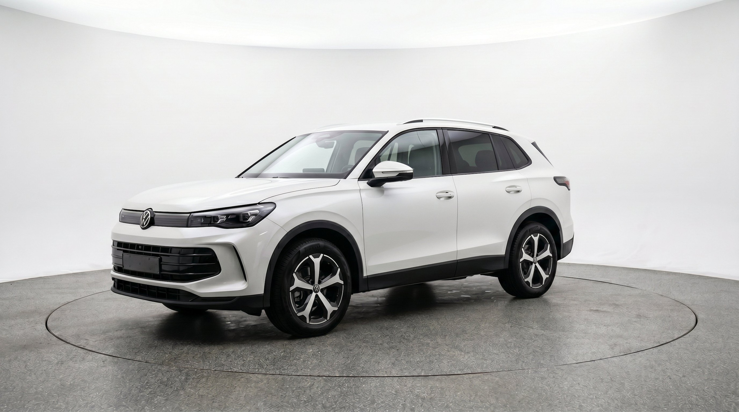 Thumbnail: 2026 Volkswagen Tiguan - 3