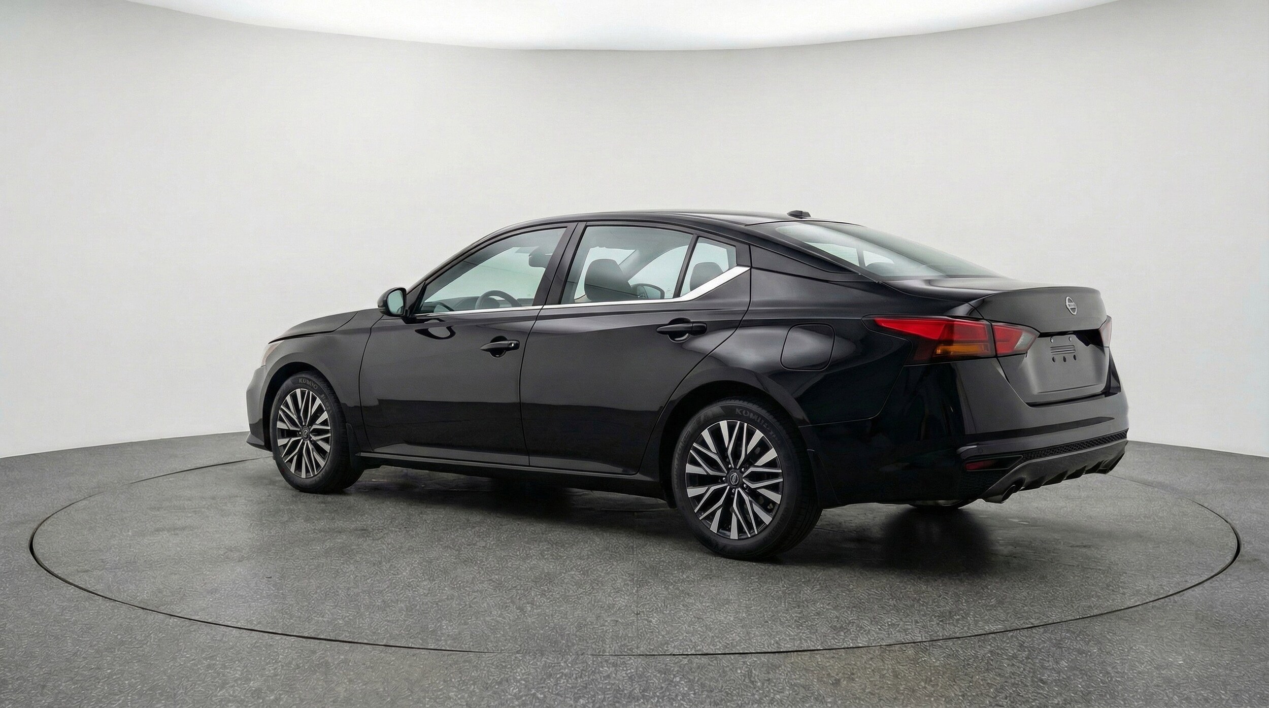 Thumbnail: 2025 Nissan Altima - 6