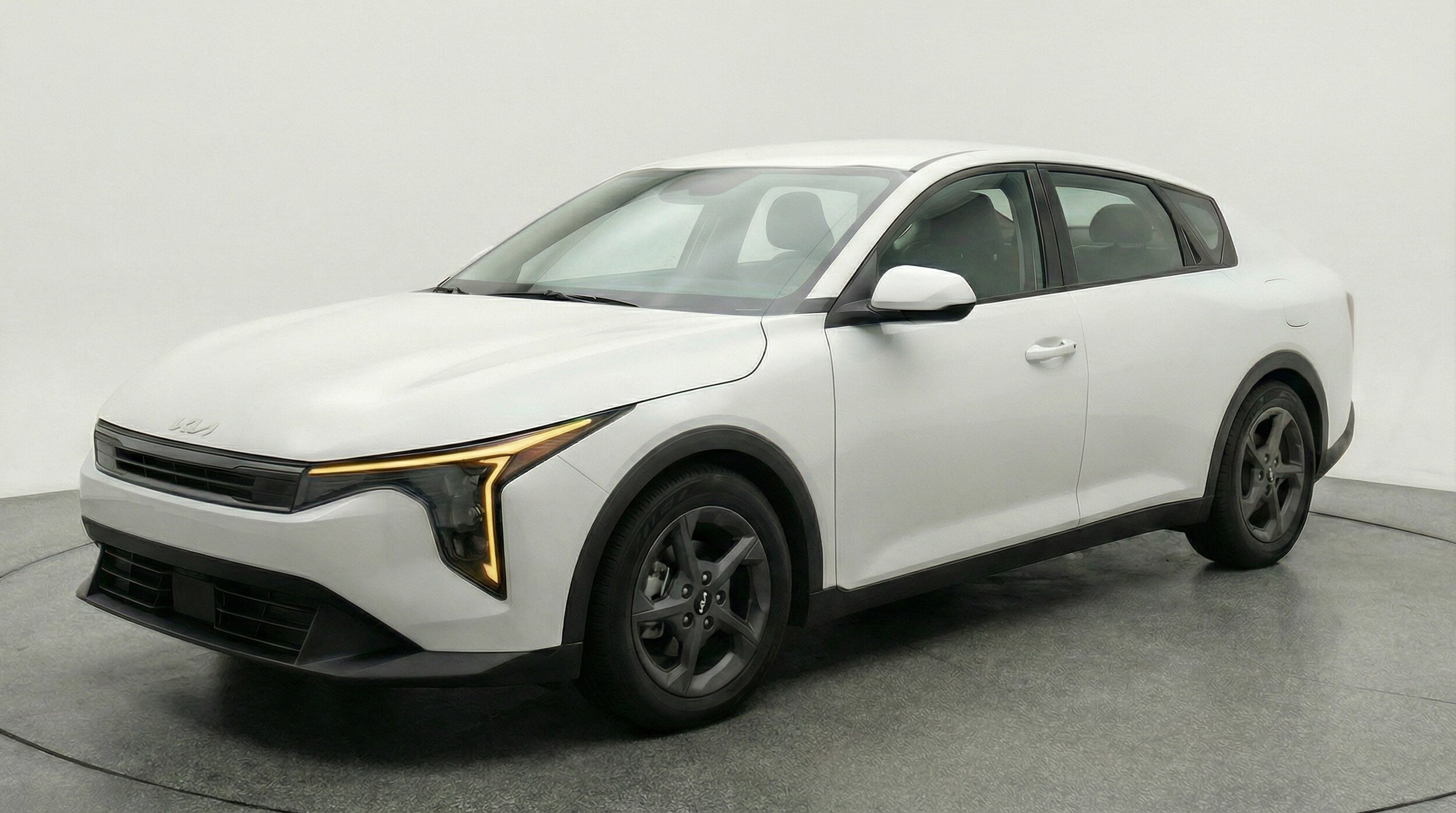 Thumbnail: 2025 Kia K4 - 3