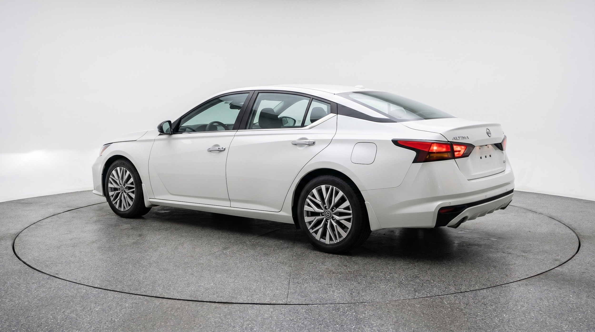 Thumbnail: 2025 Nissan Altima - 6