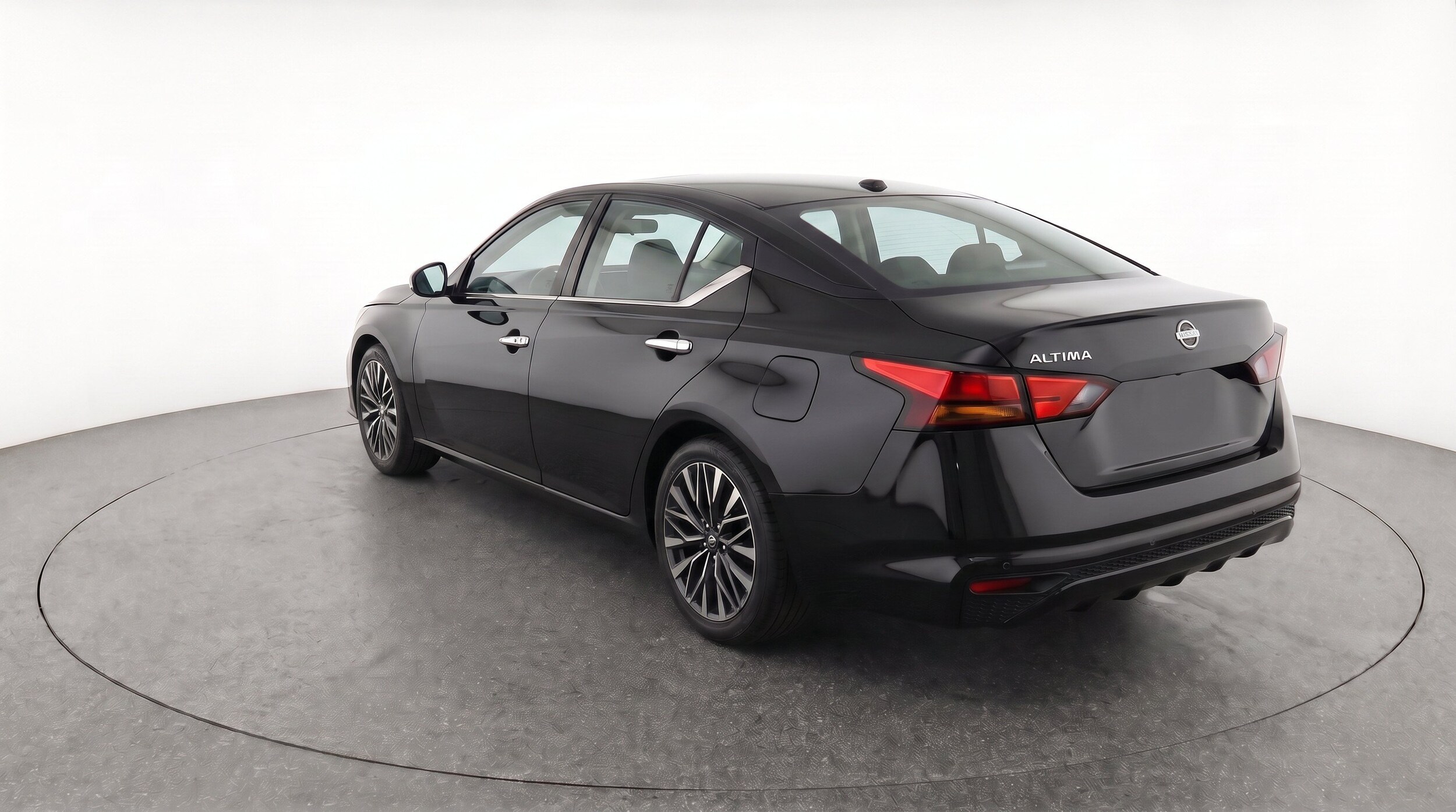 Thumbnail: 2025 Nissan Altima - 6