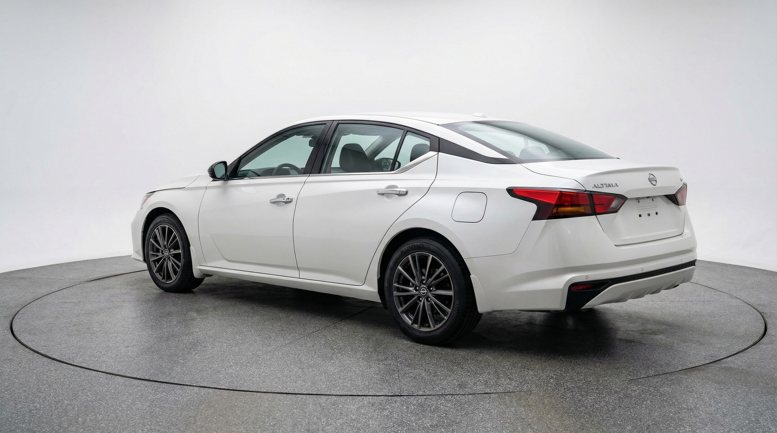 Thumbnail: 2025 Nissan Altima - 5