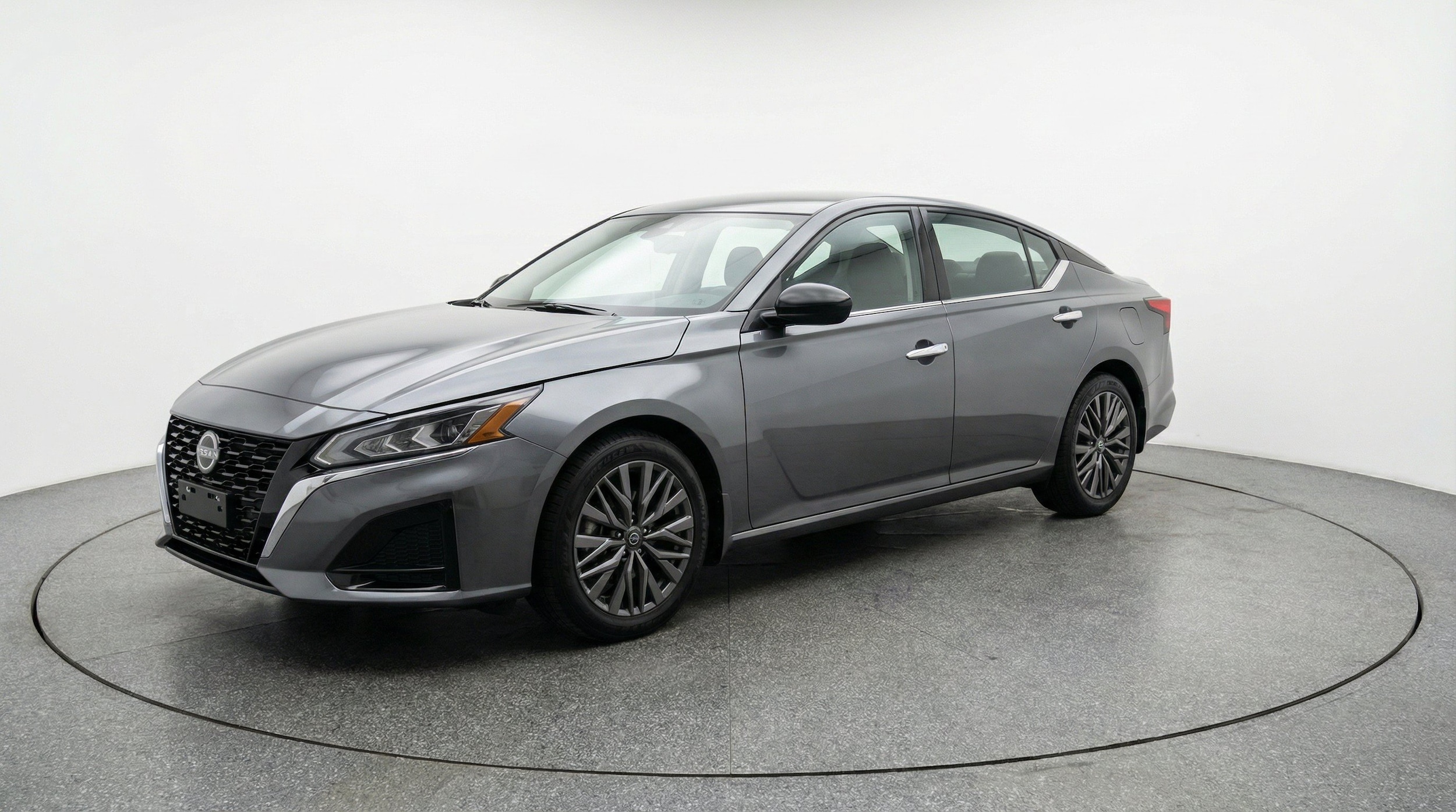 Thumbnail: 2025 Nissan Altima - 3
