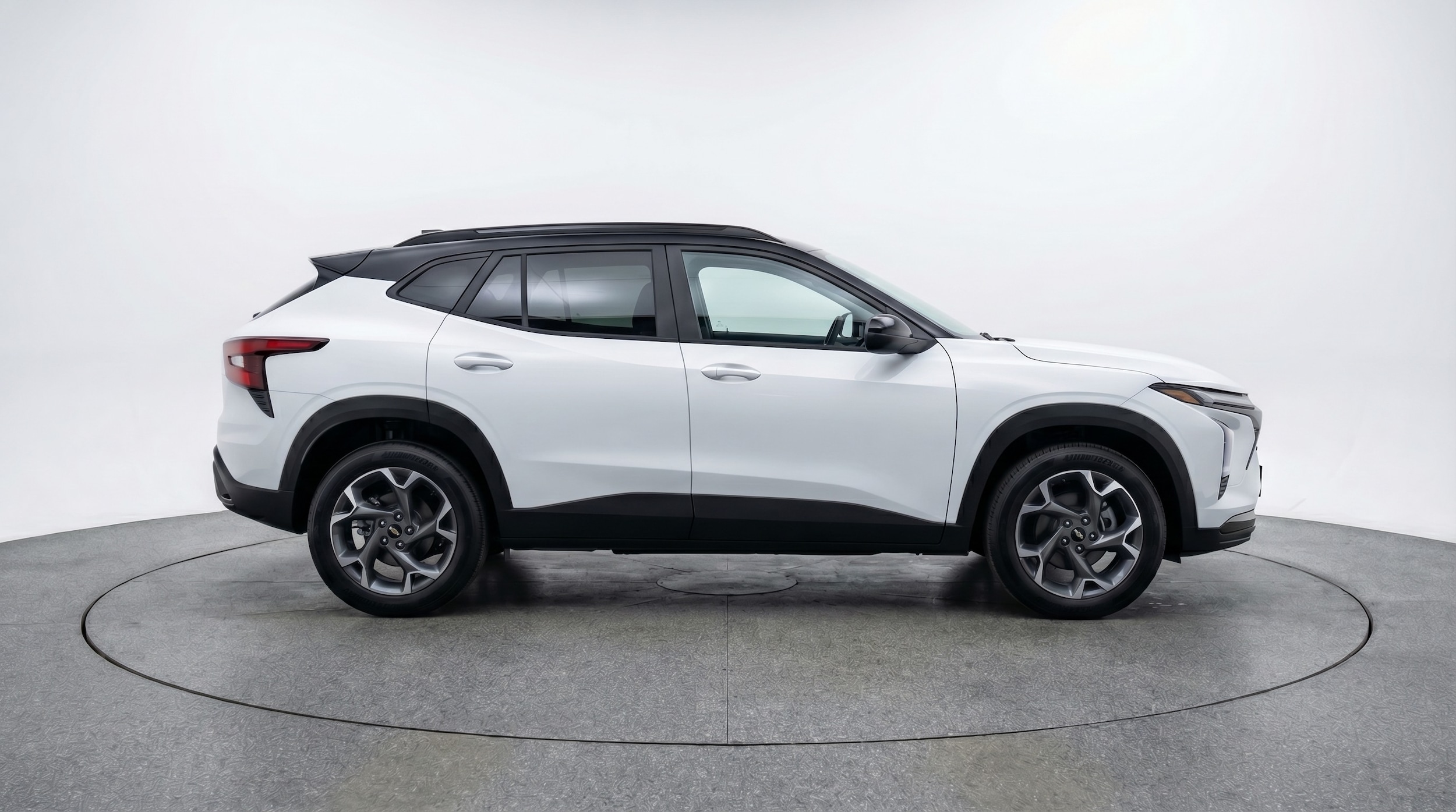 Thumbnail: 2025 Chevrolet Trax - 8