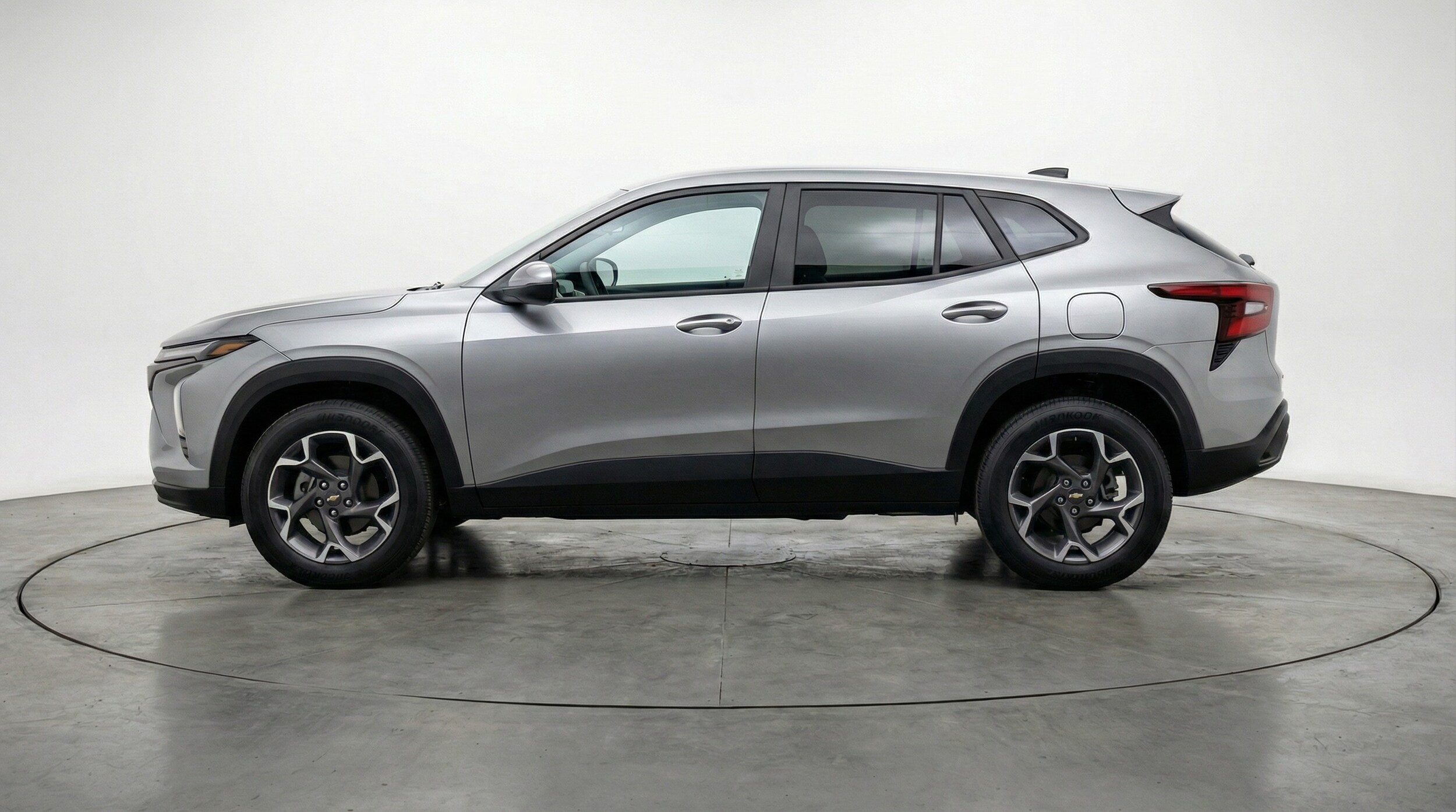 Thumbnail: 2025 Chevrolet Trax - 4