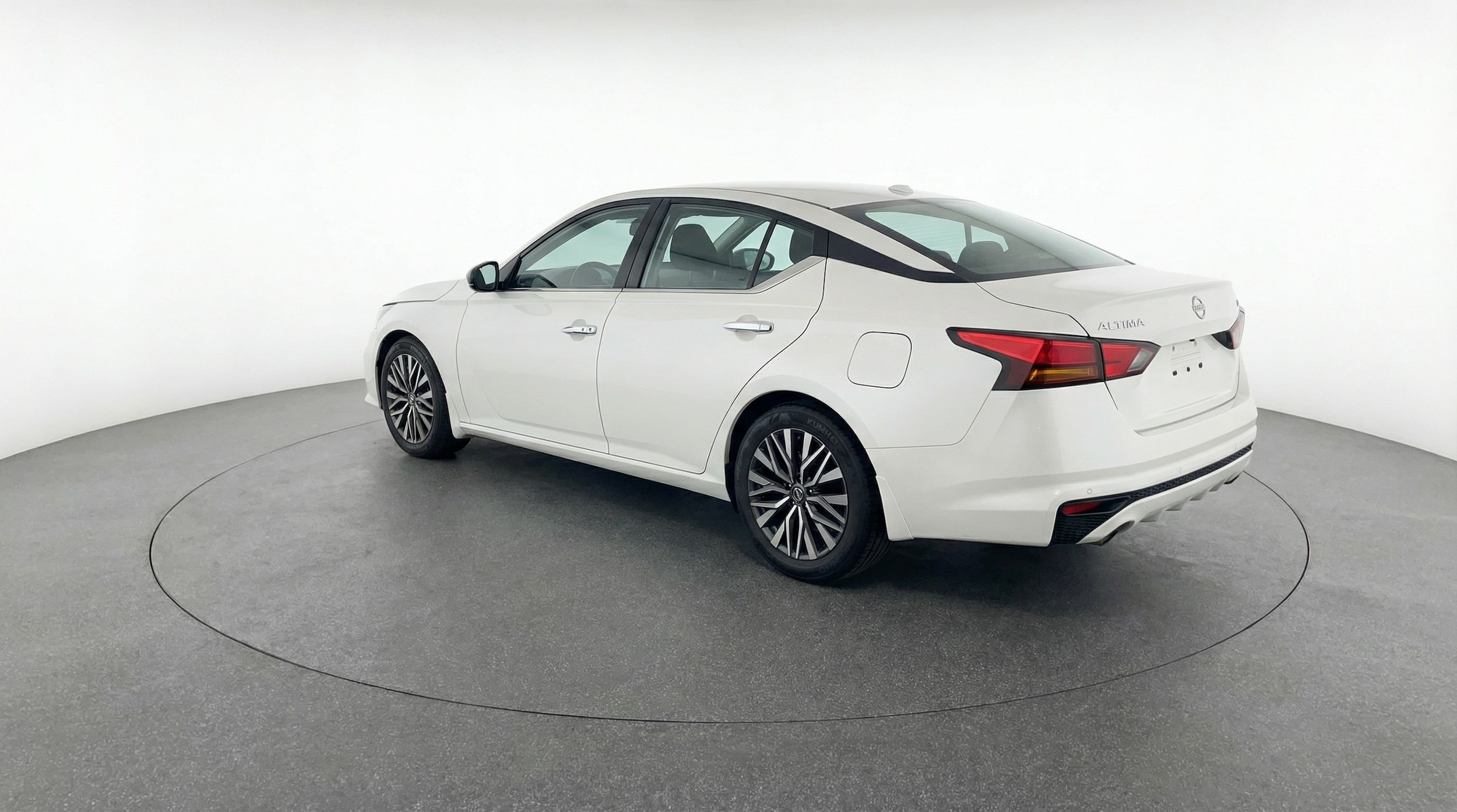 Thumbnail: 2025 Nissan Altima - 5