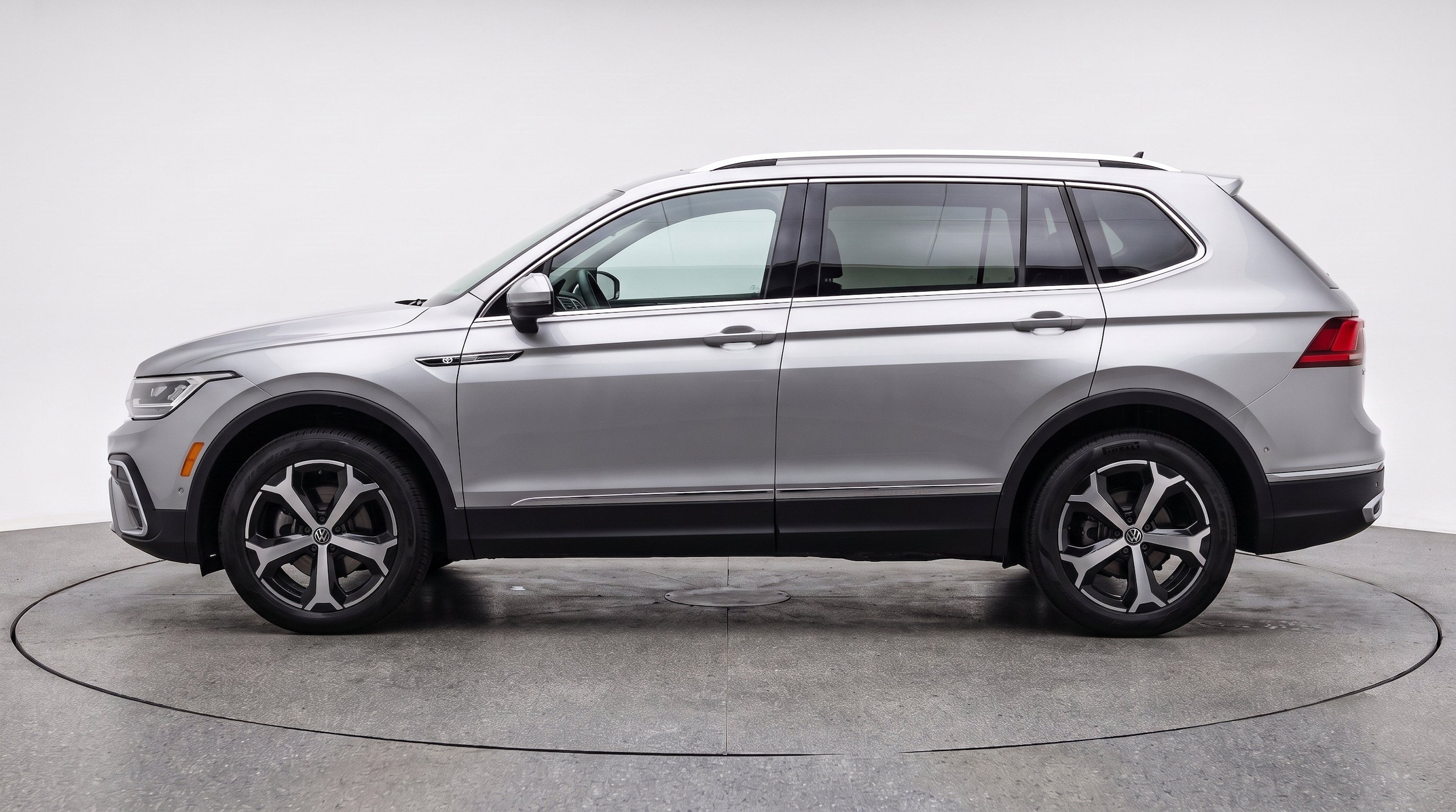 Thumbnail: 2026 Volkswagen Tiguan - 5