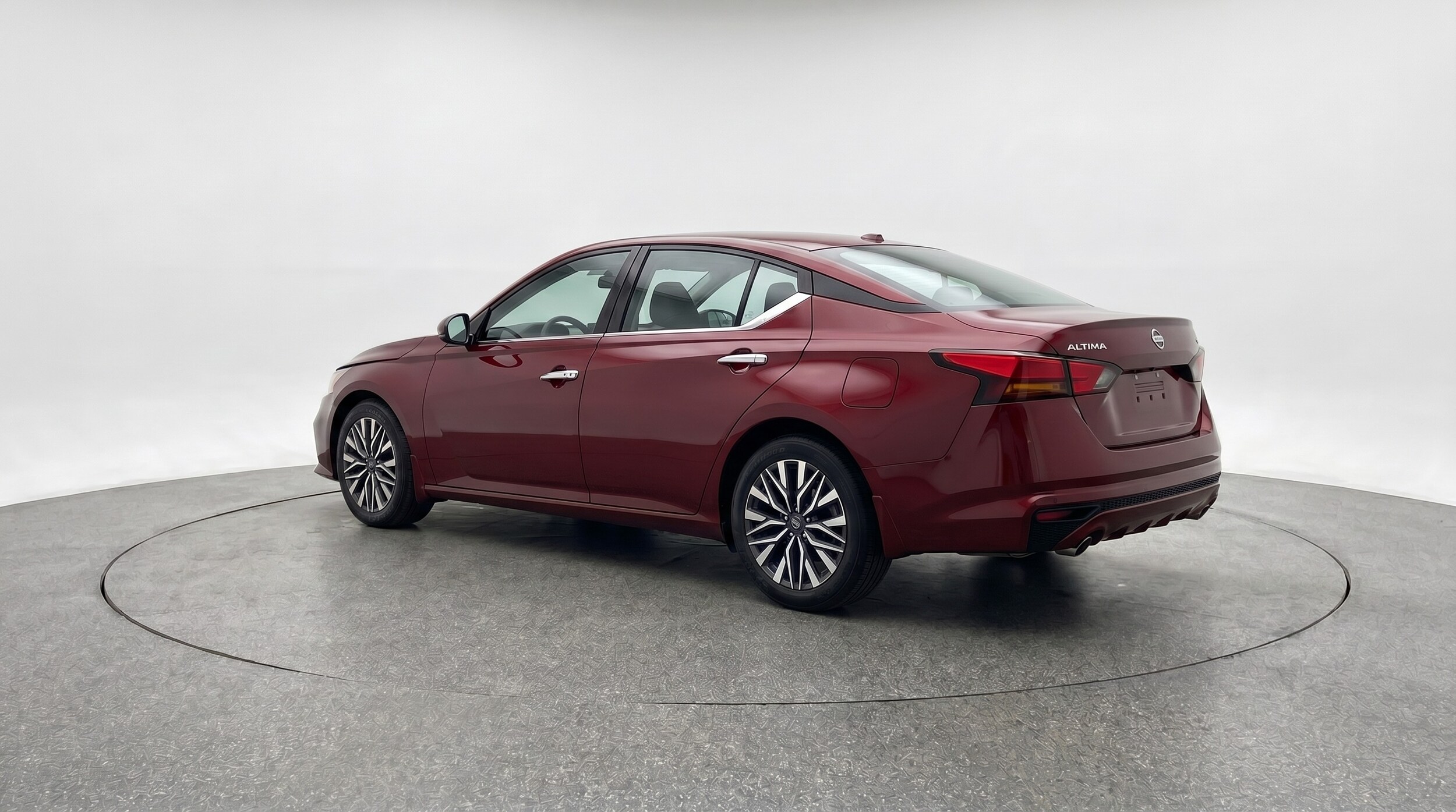 Thumbnail: 2025 Nissan Altima - 5