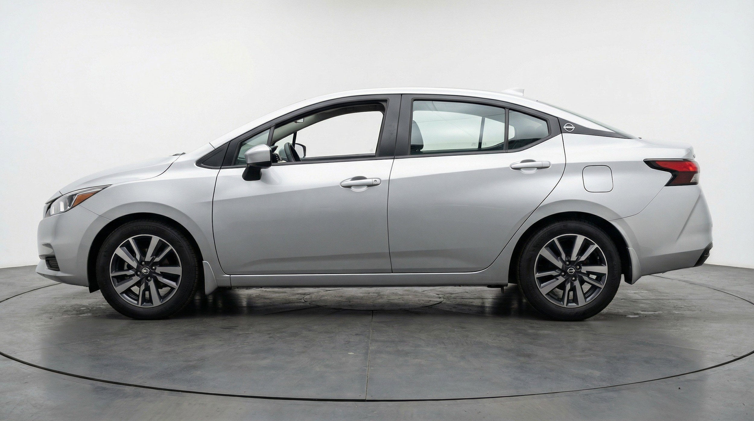 Thumbnail: 2025 Nissan Versa - 5