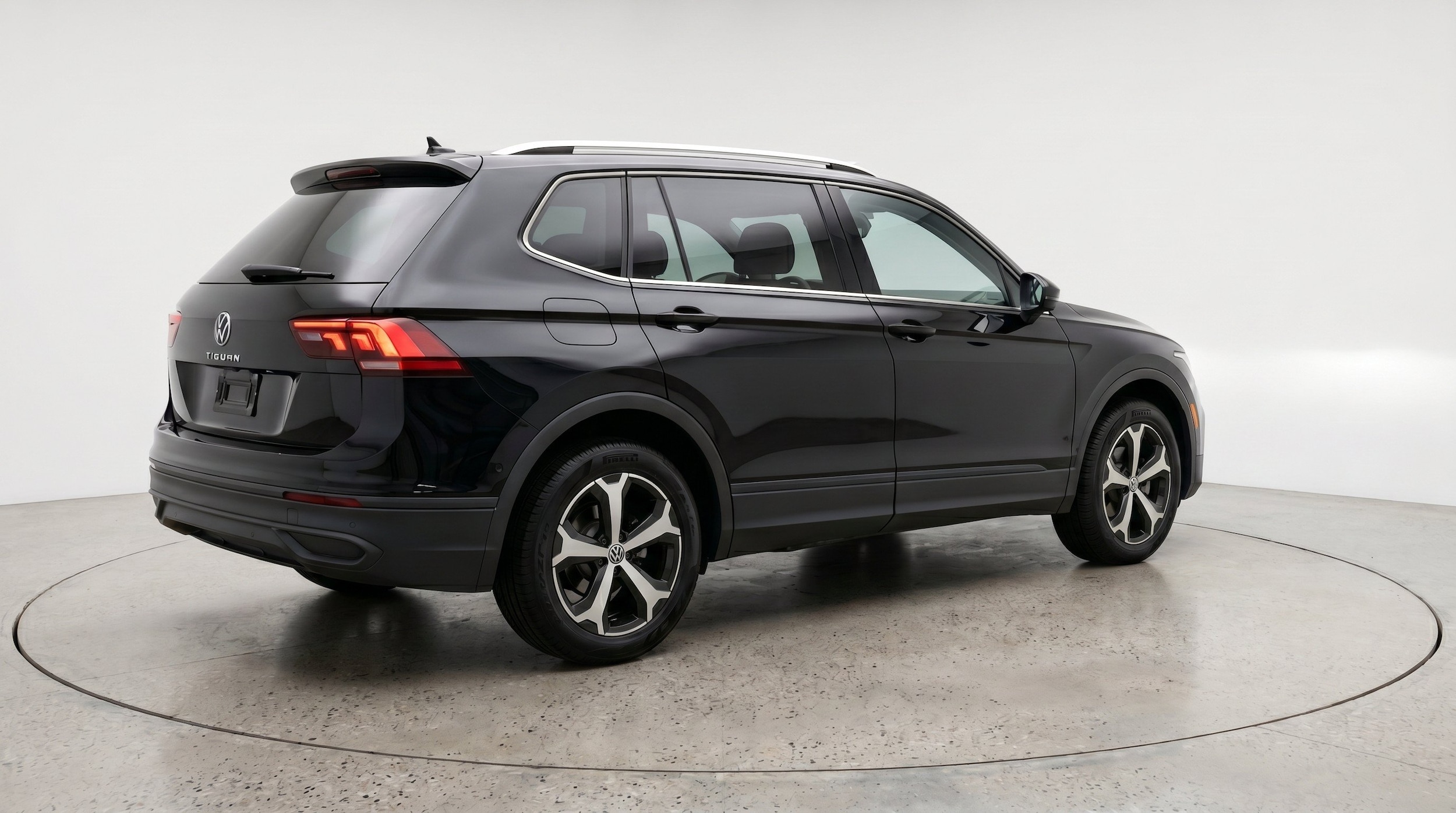Thumbnail: 2026 Volkswagen Tiguan - 9