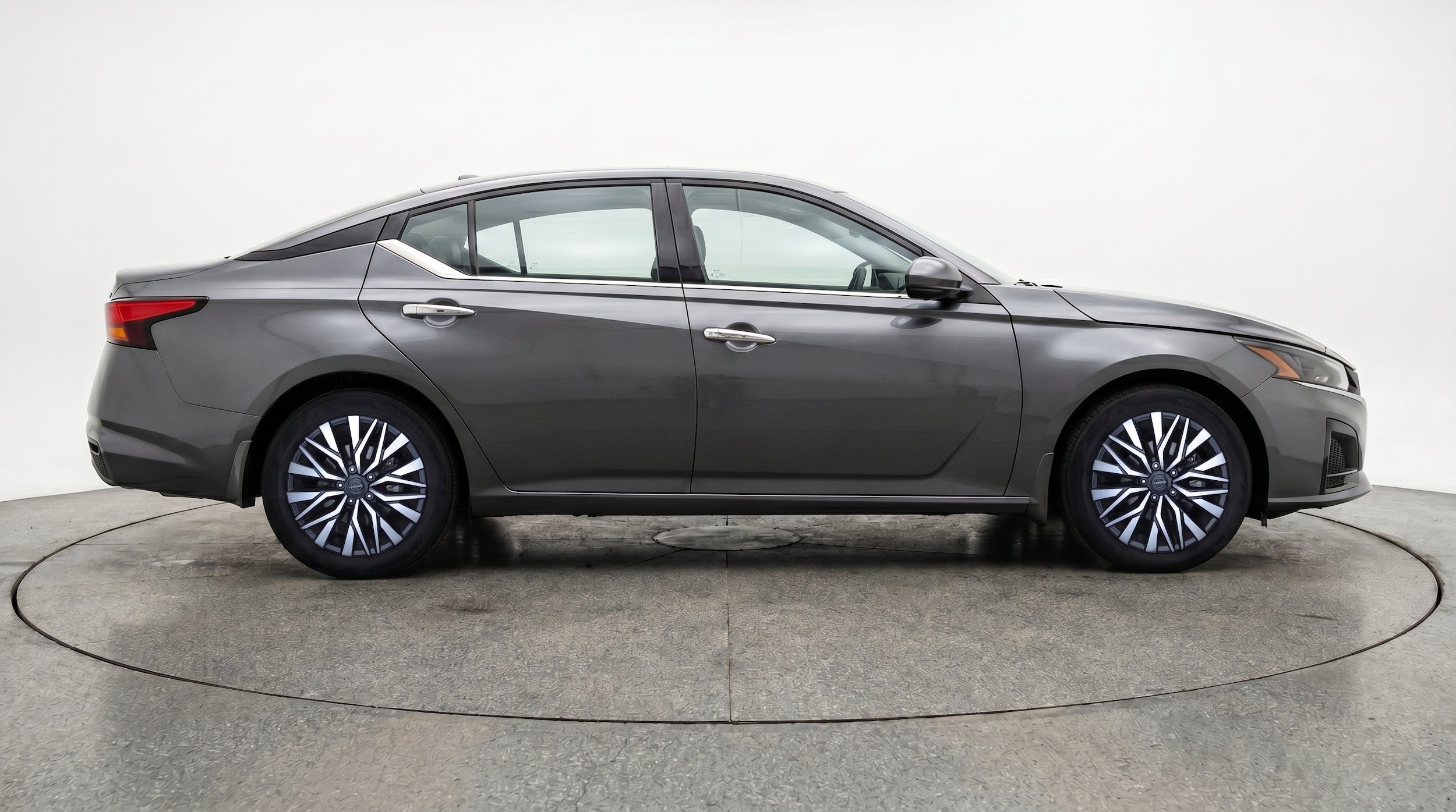 Thumbnail: 2025 Nissan Altima - 11
