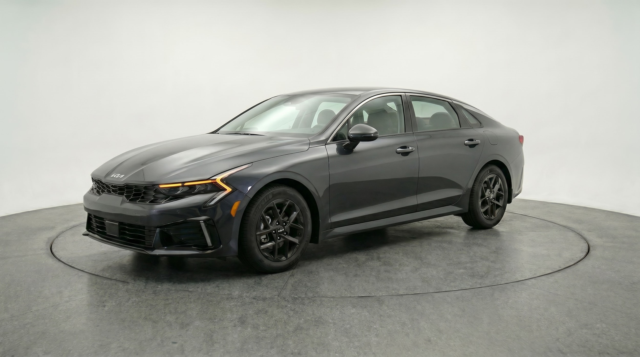 Thumbnail: 2025 Kia K5 - 3