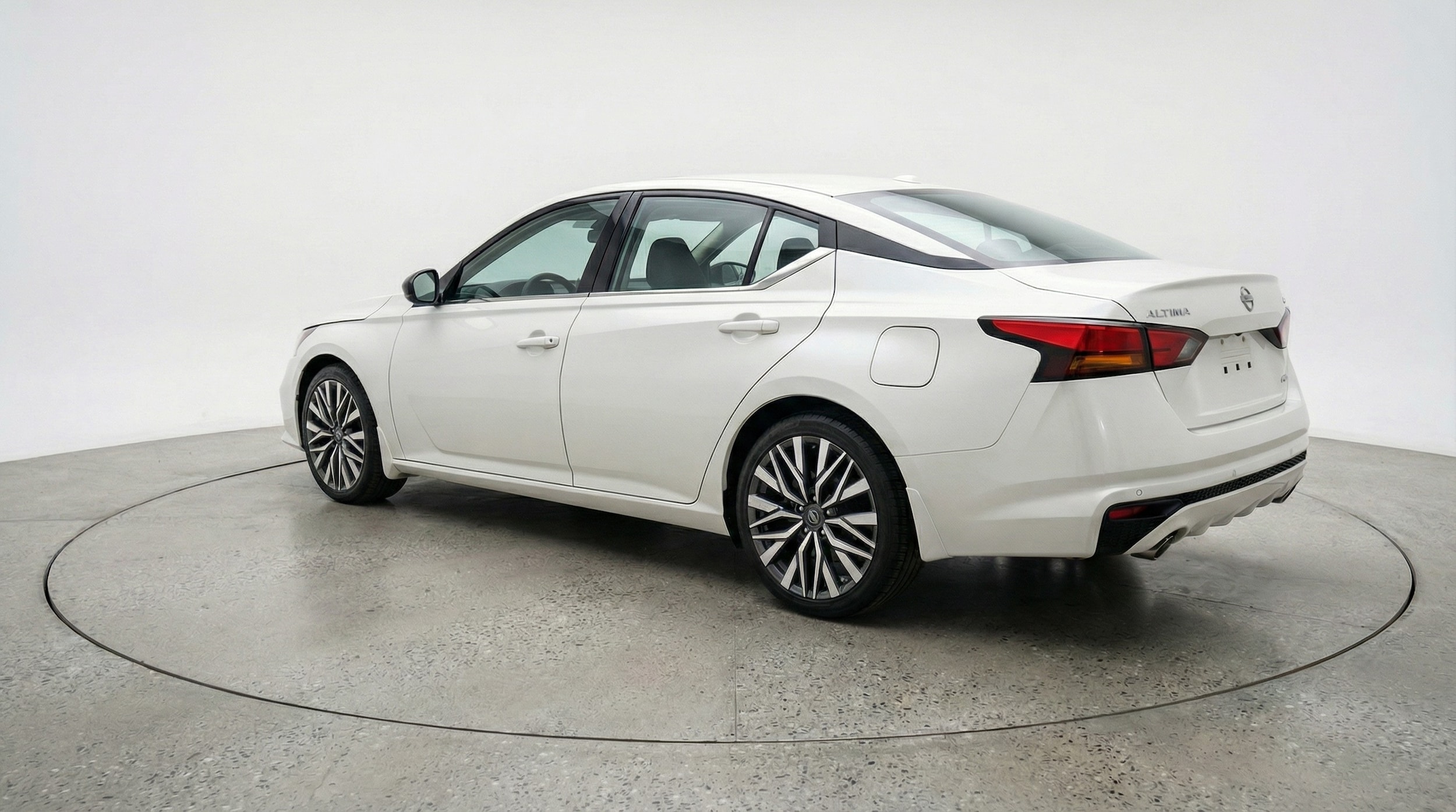 Thumbnail: 2025 Nissan Altima - 5