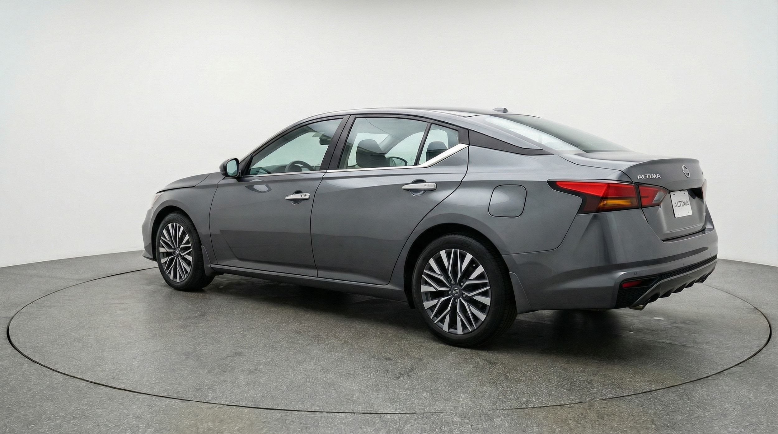 Thumbnail: 2025 Nissan Altima - 5