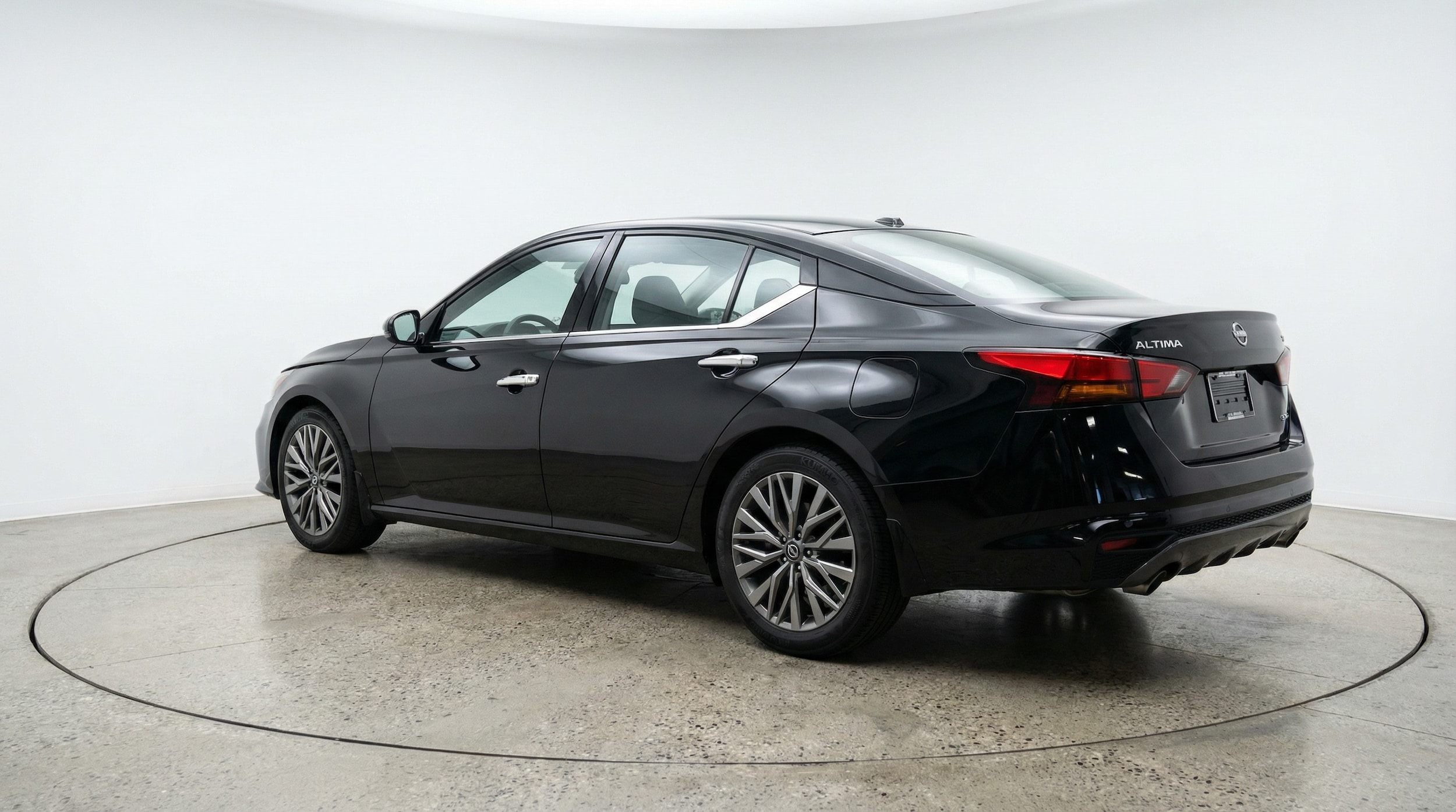 Thumbnail: 2025 Nissan Altima - 5