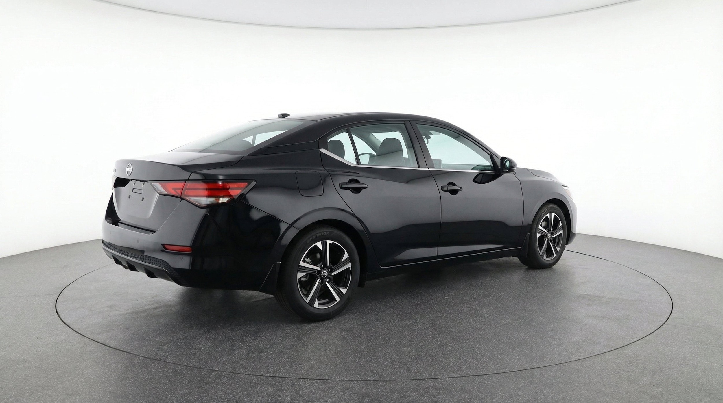 Thumbnail: 2025 Nissan Sentra - 9