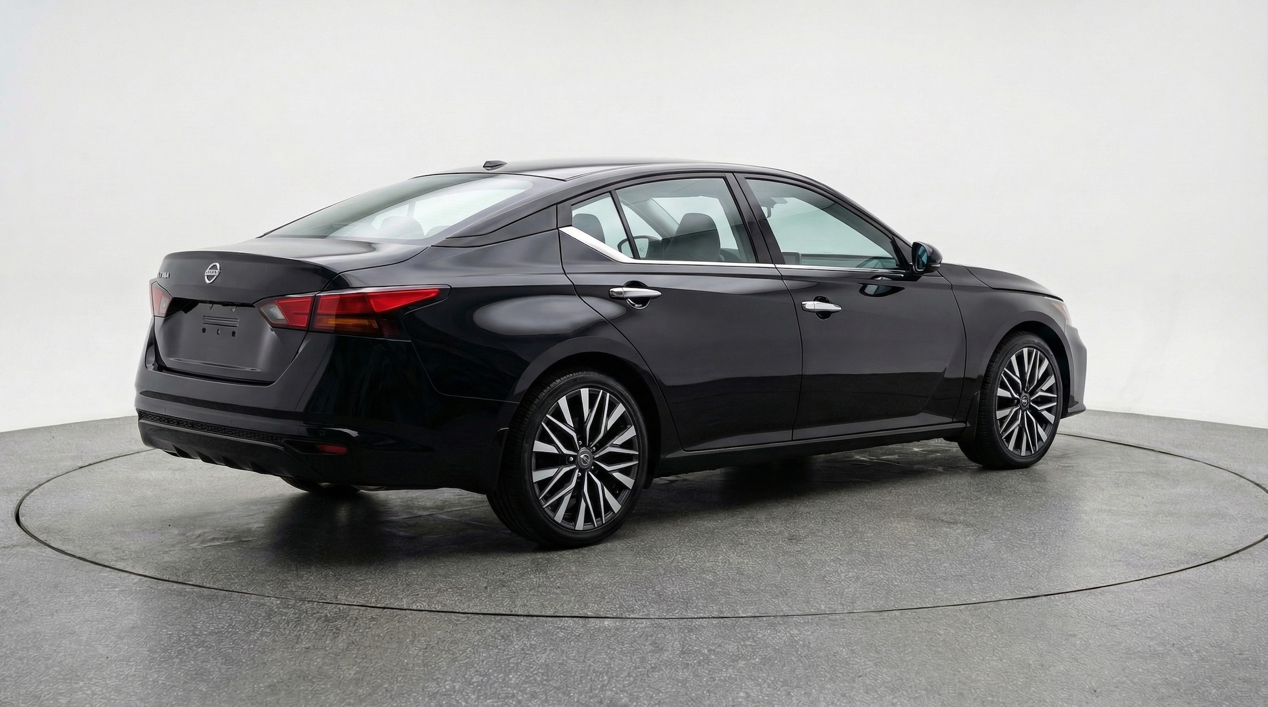 Thumbnail: 2025 Nissan Altima - 7