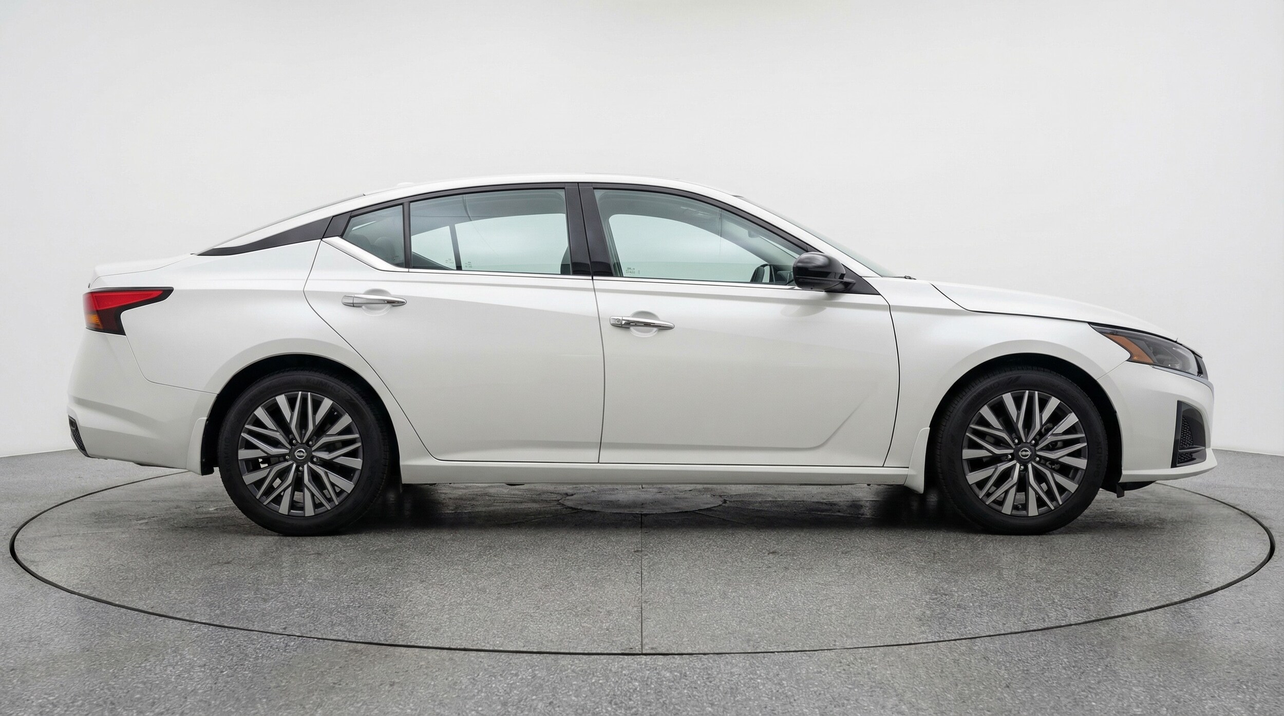 Thumbnail: 2025 Nissan Altima - 8