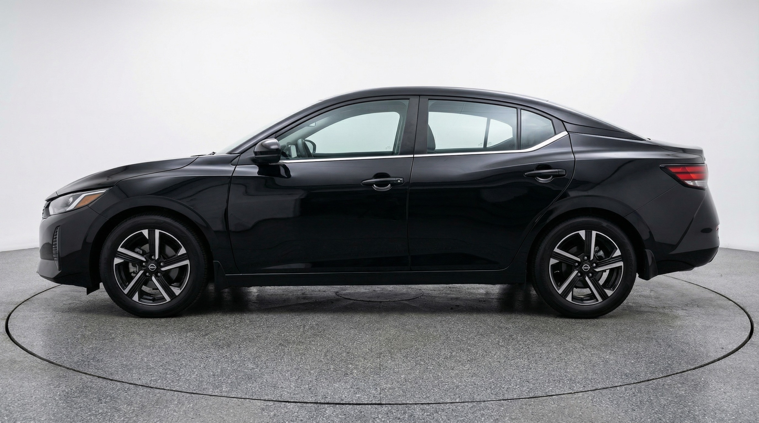 Thumbnail: 2025 Nissan Sentra - 4