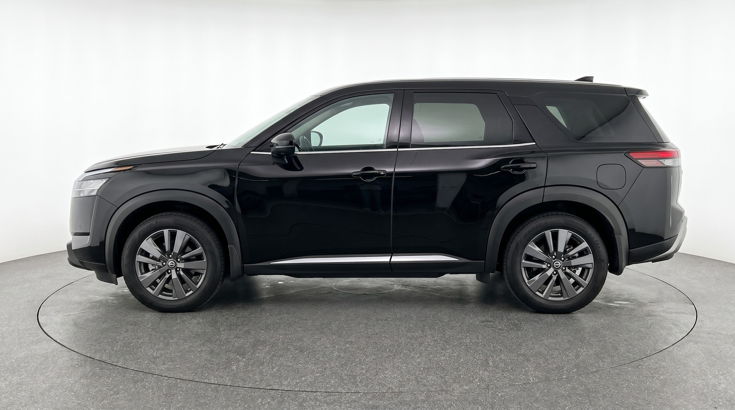 Thumbnail: 2025 Nissan Pathfinder - 4