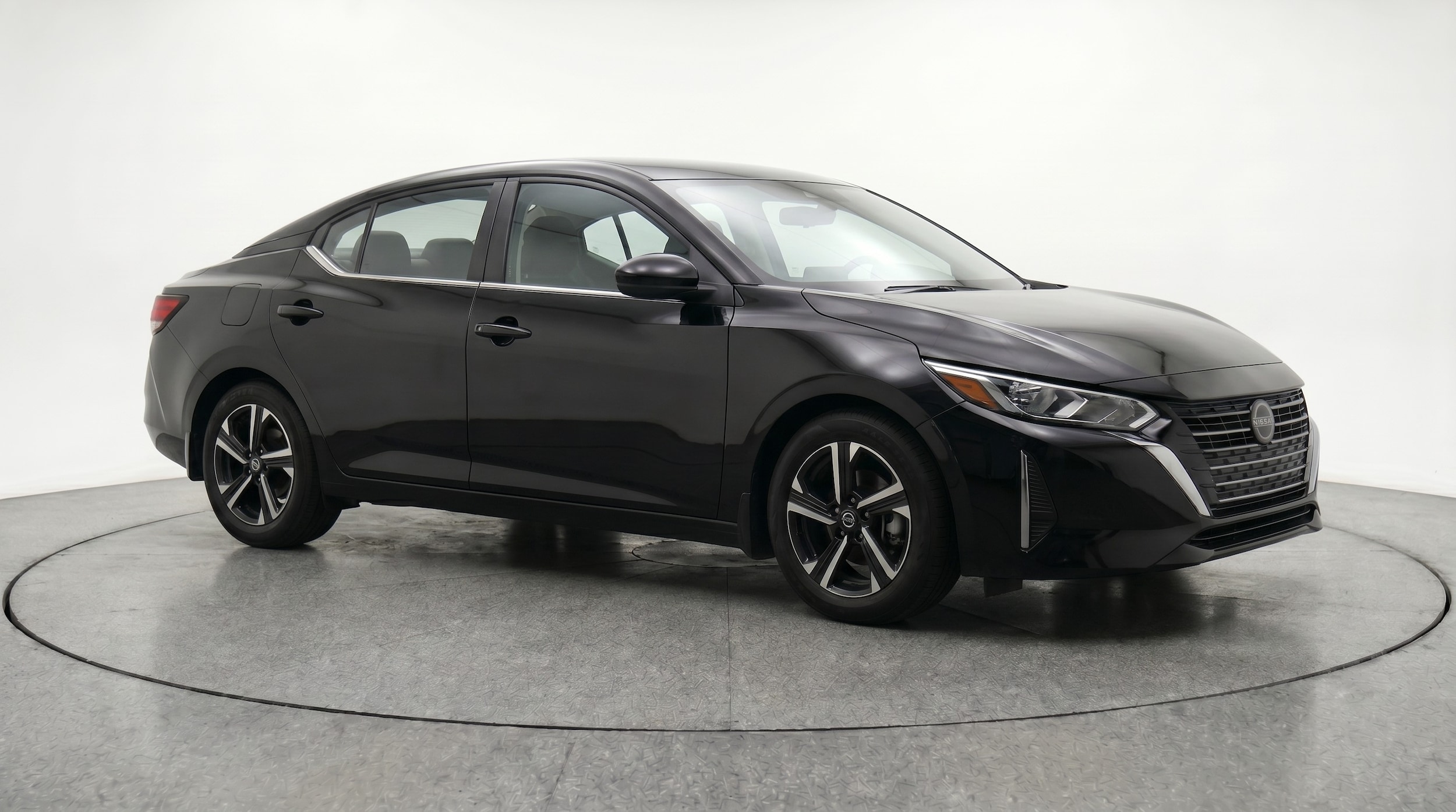 Thumbnail: 2025 Nissan Sentra - 1