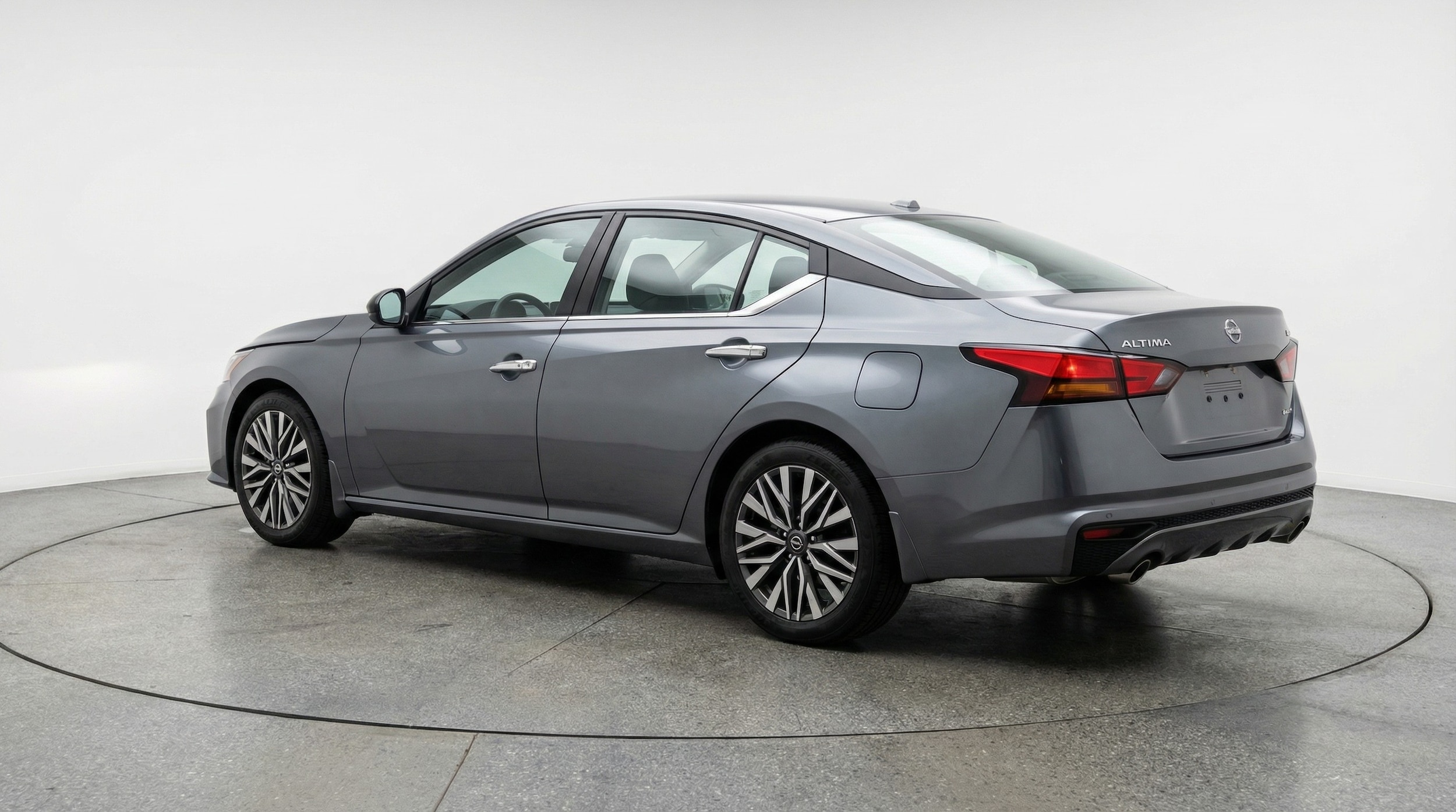 Thumbnail: 2025 Nissan Altima - 5