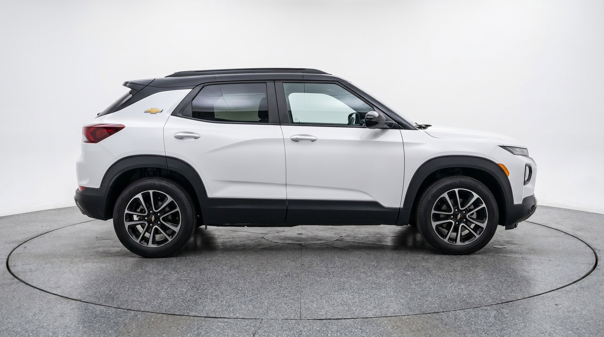 Thumbnail: 2025 Chevrolet TrailBlazer - 11