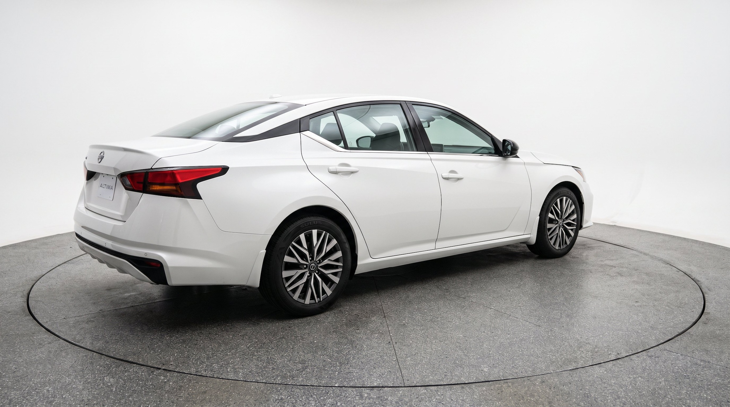 Thumbnail: 2025 Nissan Altima - 9
