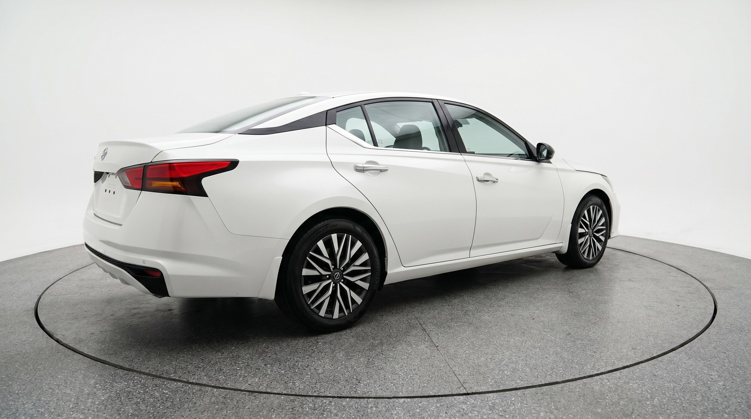 Thumbnail: 2025 Nissan Altima - 9