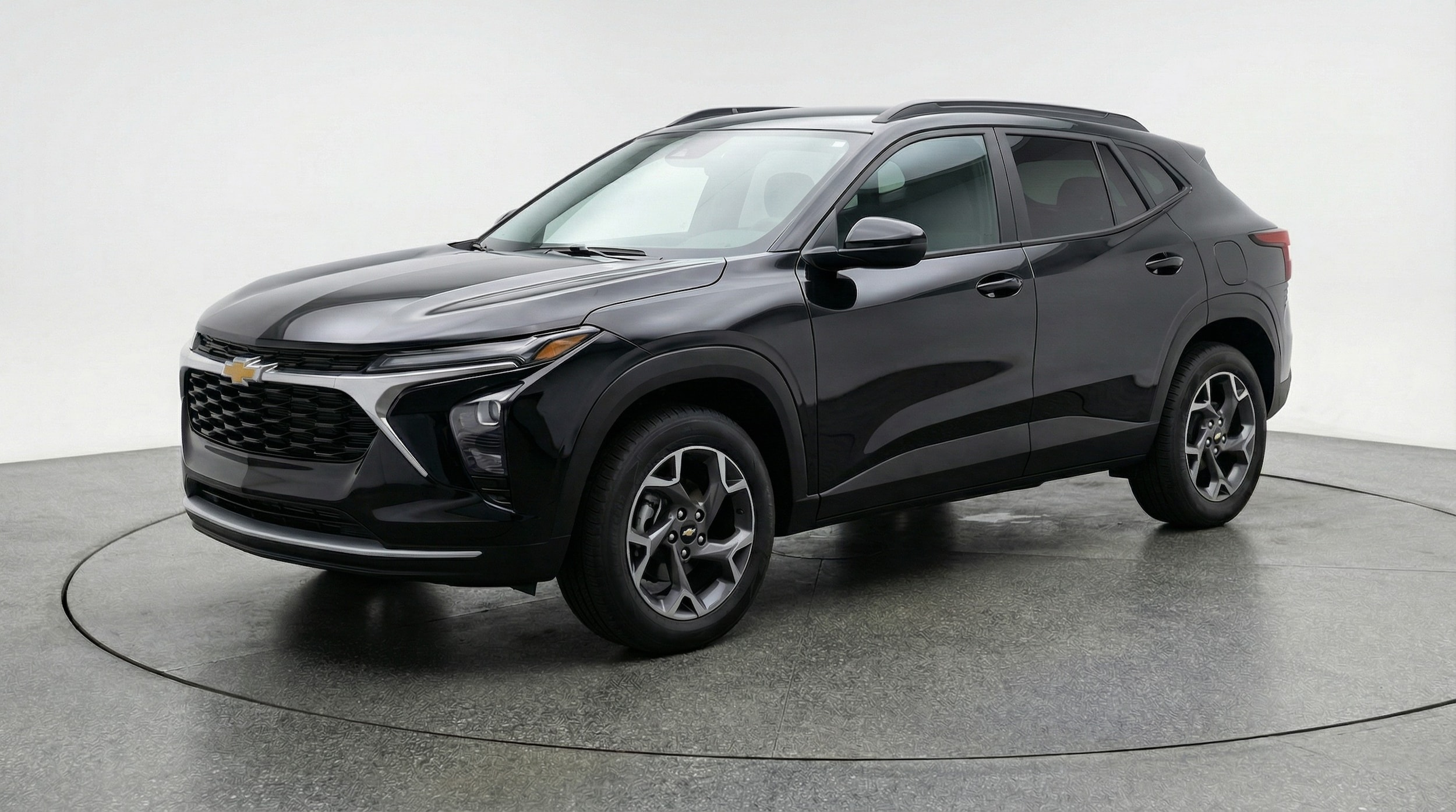 Thumbnail: 2025 Chevrolet Trax - 3