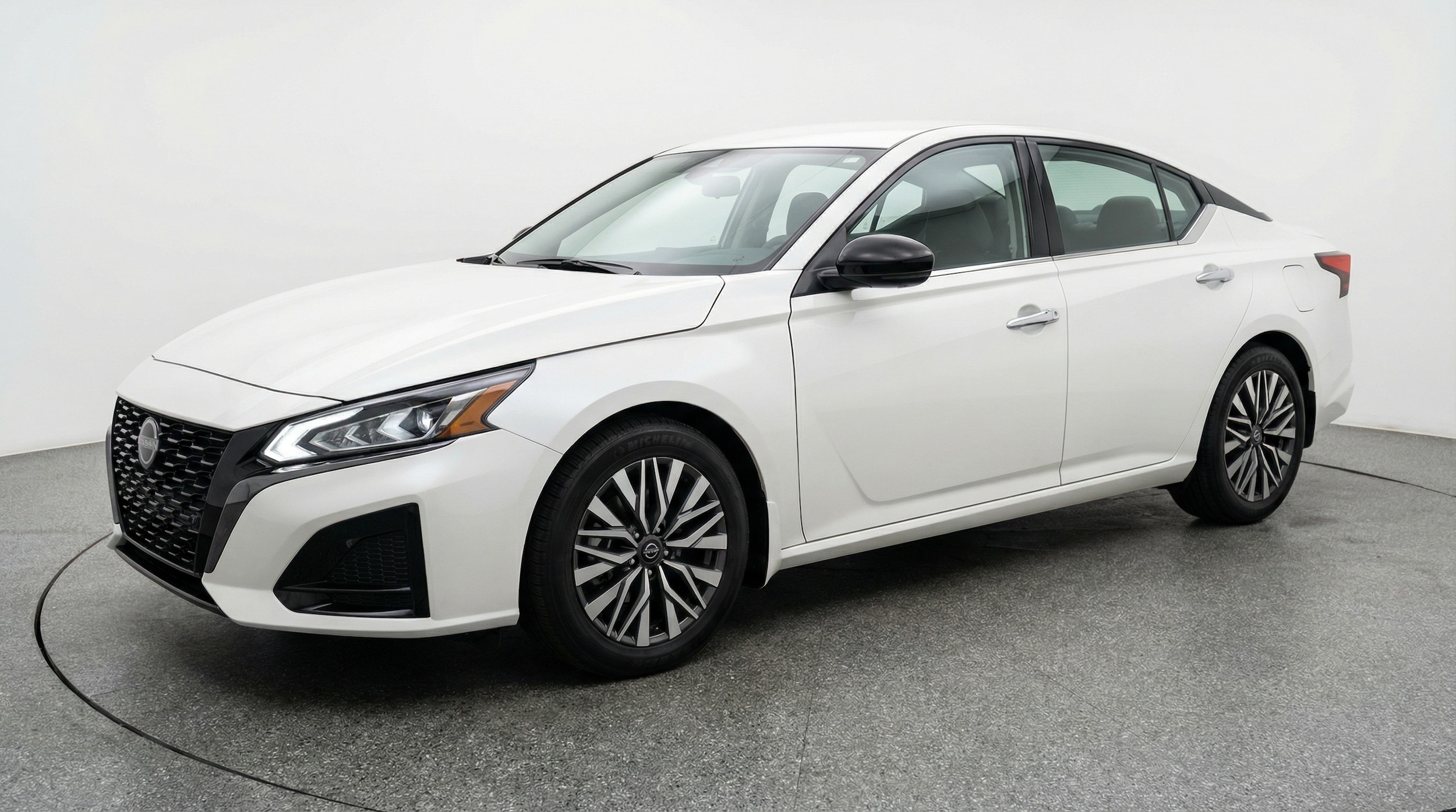 Thumbnail: 2025 Nissan Altima - 3