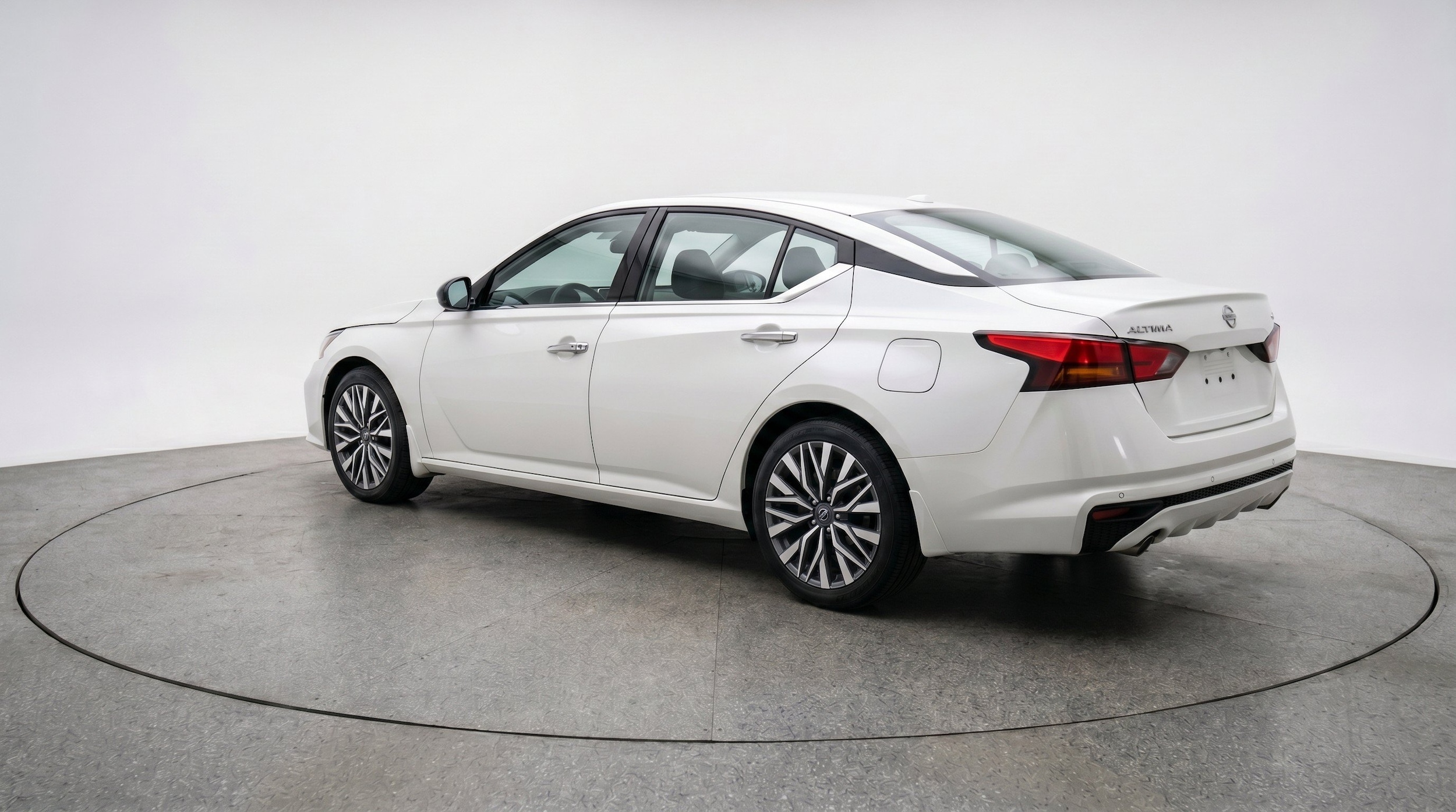 Thumbnail: 2025 Nissan Altima - 6