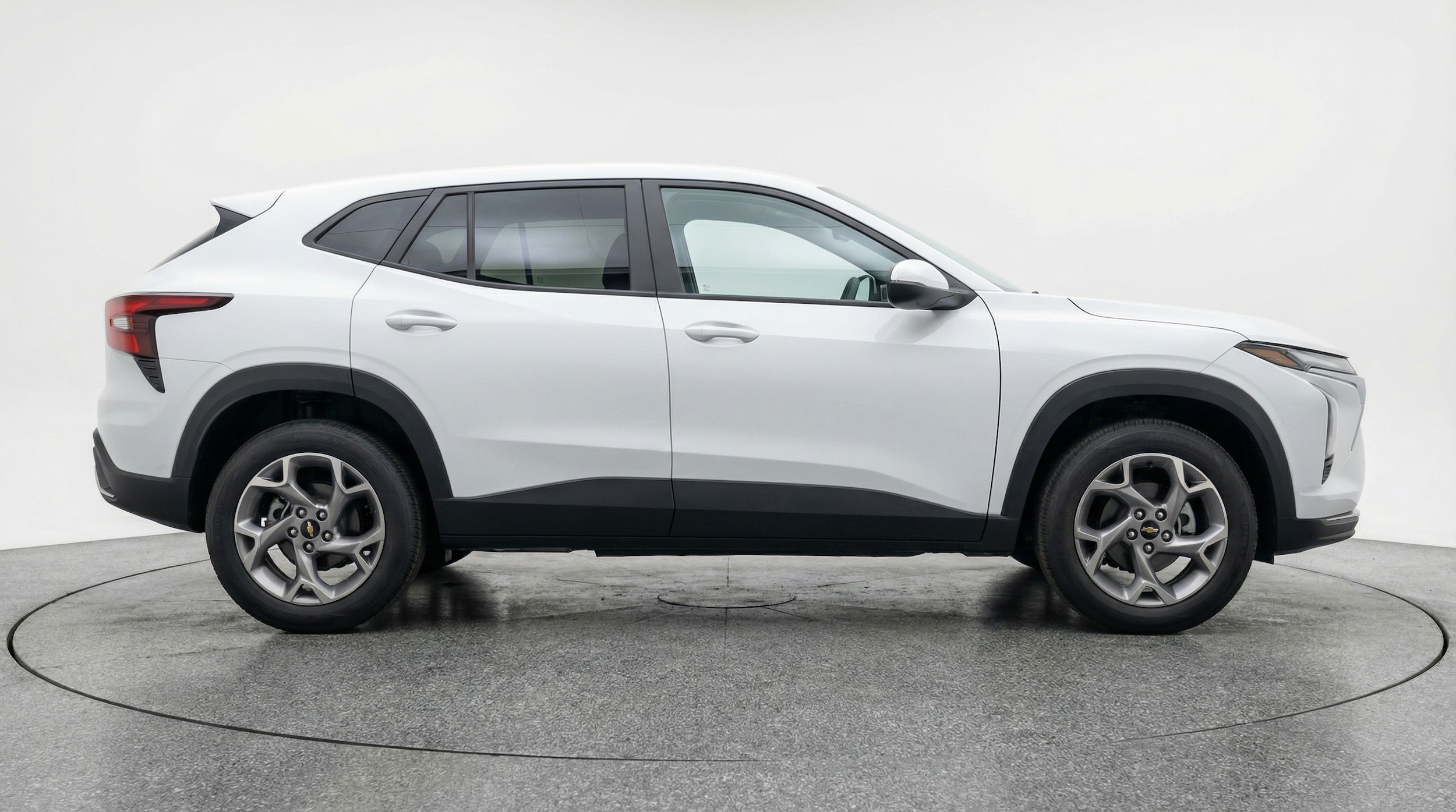 Thumbnail: 2025 Chevrolet Trax - 8