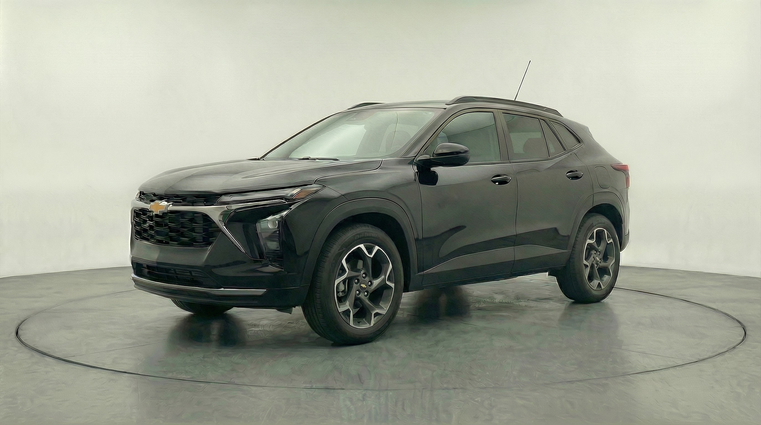 Thumbnail: 2025 Chevrolet Trax - 3