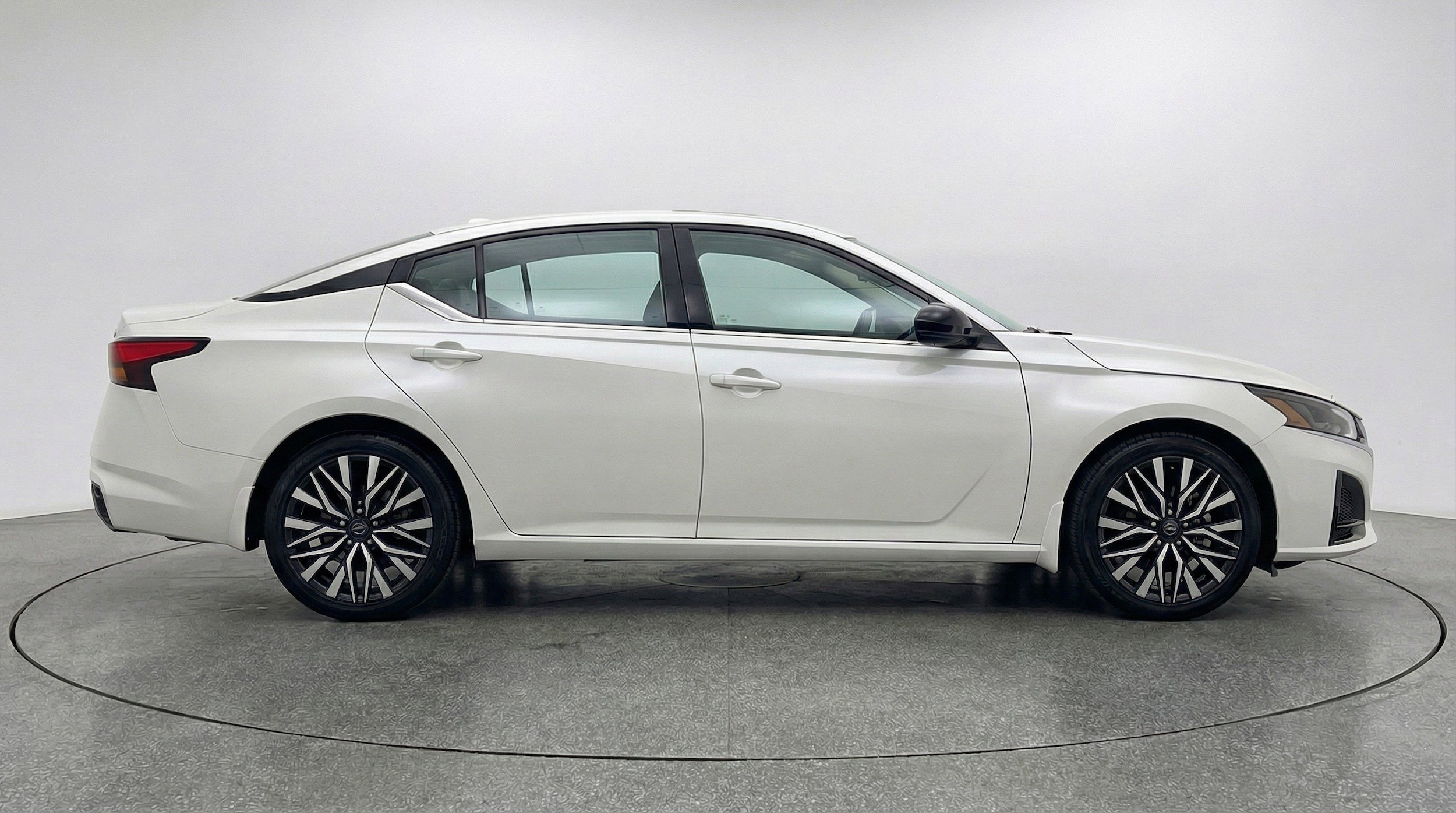 Thumbnail: 2025 Nissan Altima - 11