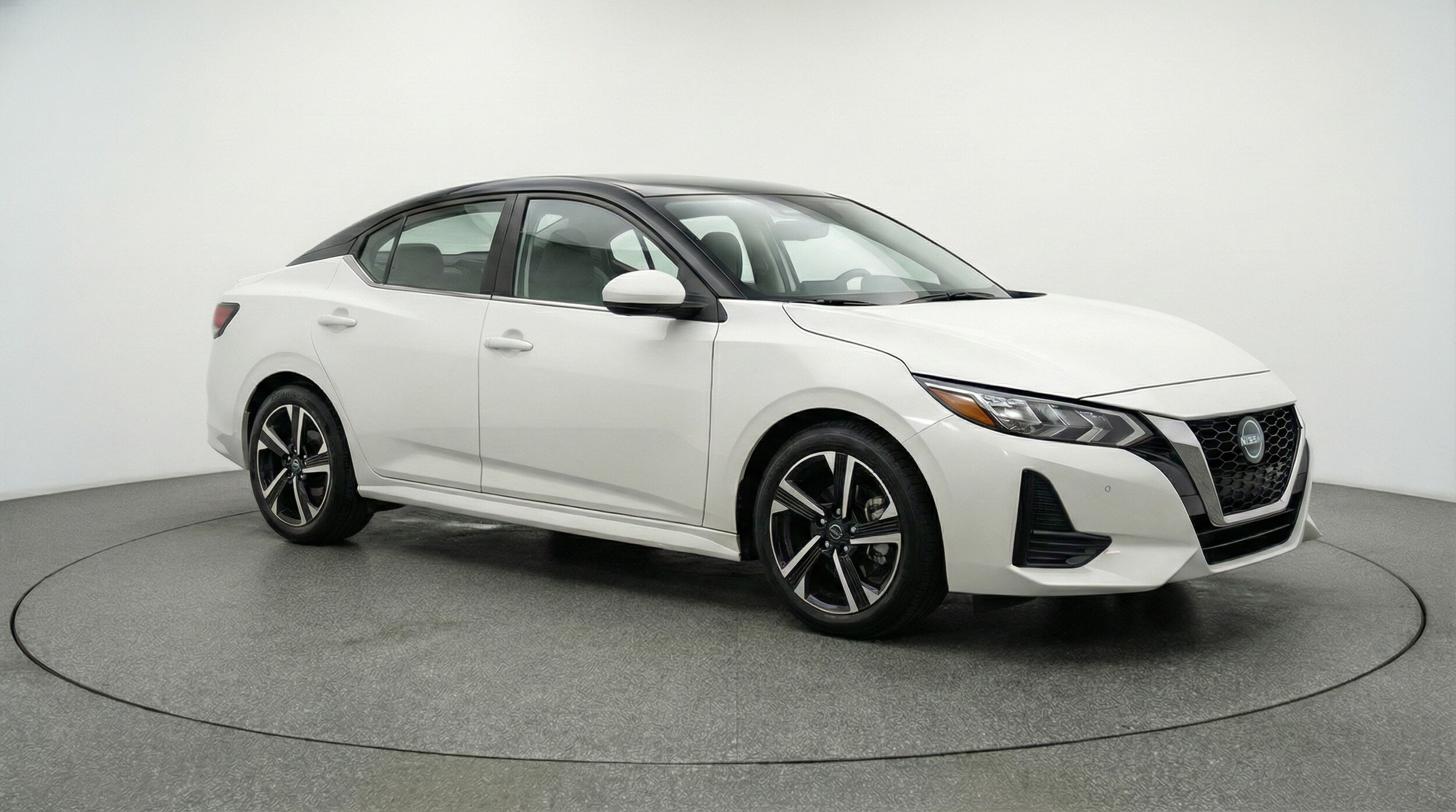 Thumbnail: 2025 Nissan Sentra - 1