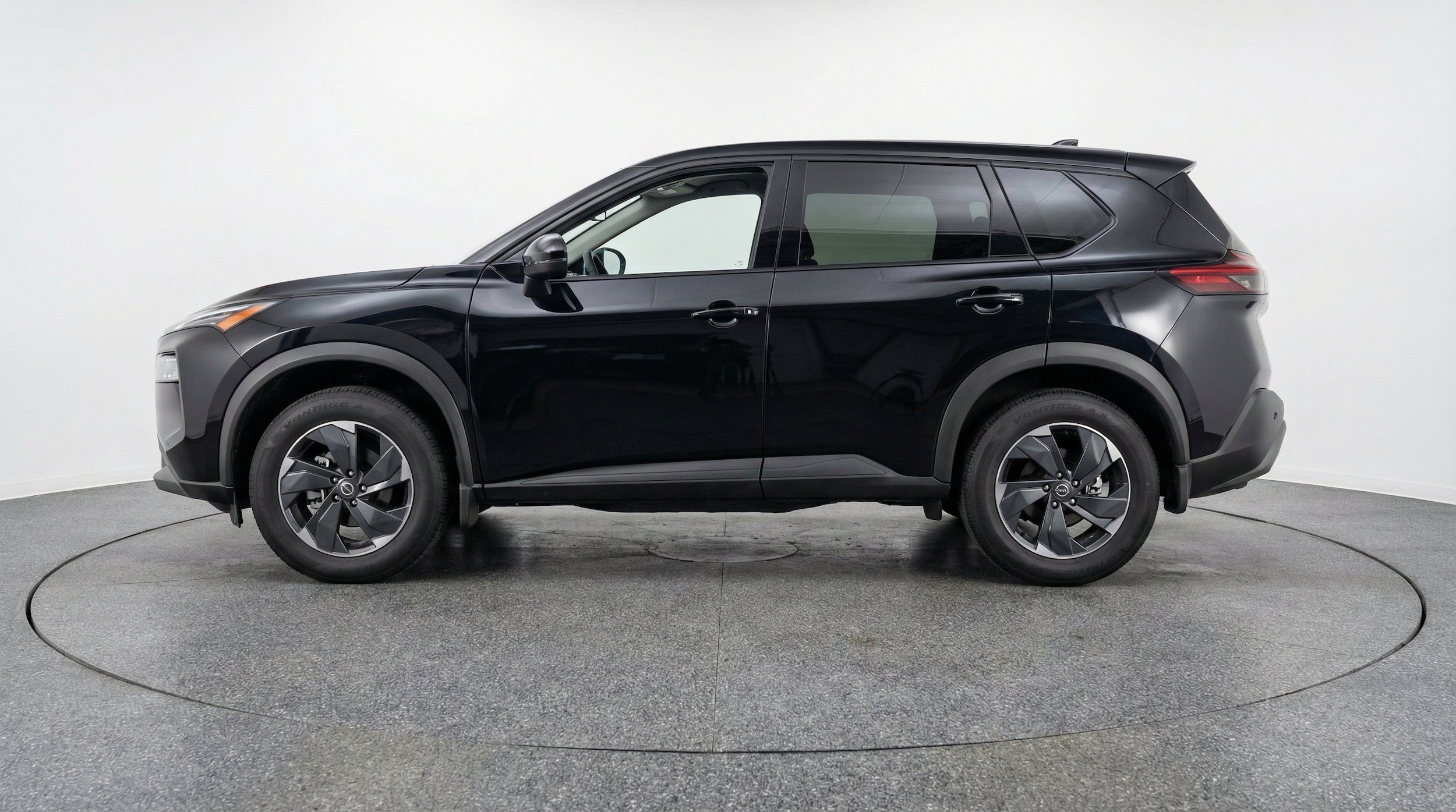 Thumbnail: 2025 Nissan Rogue - 5