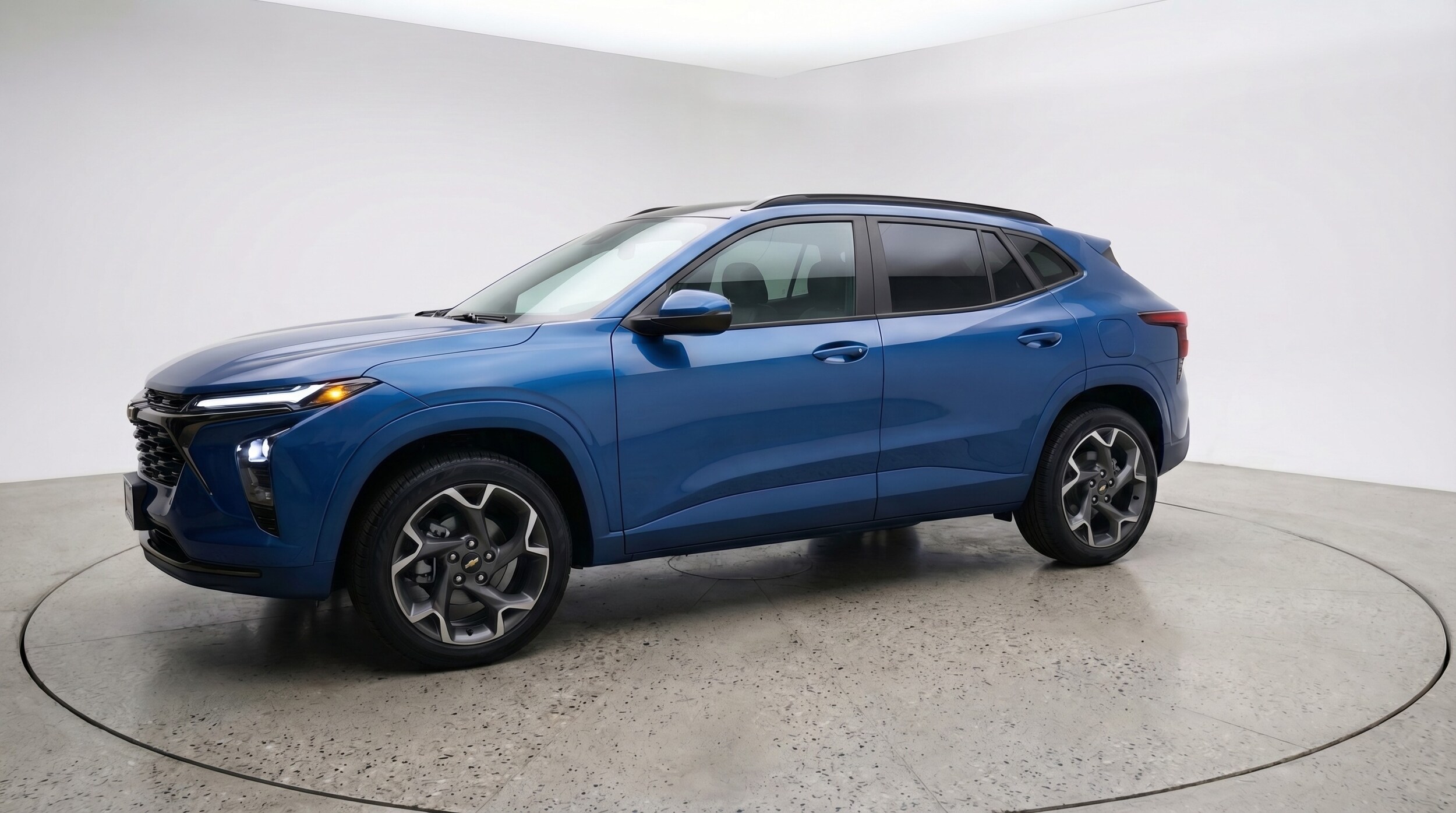 Thumbnail: 2025 Chevrolet Trax - 3