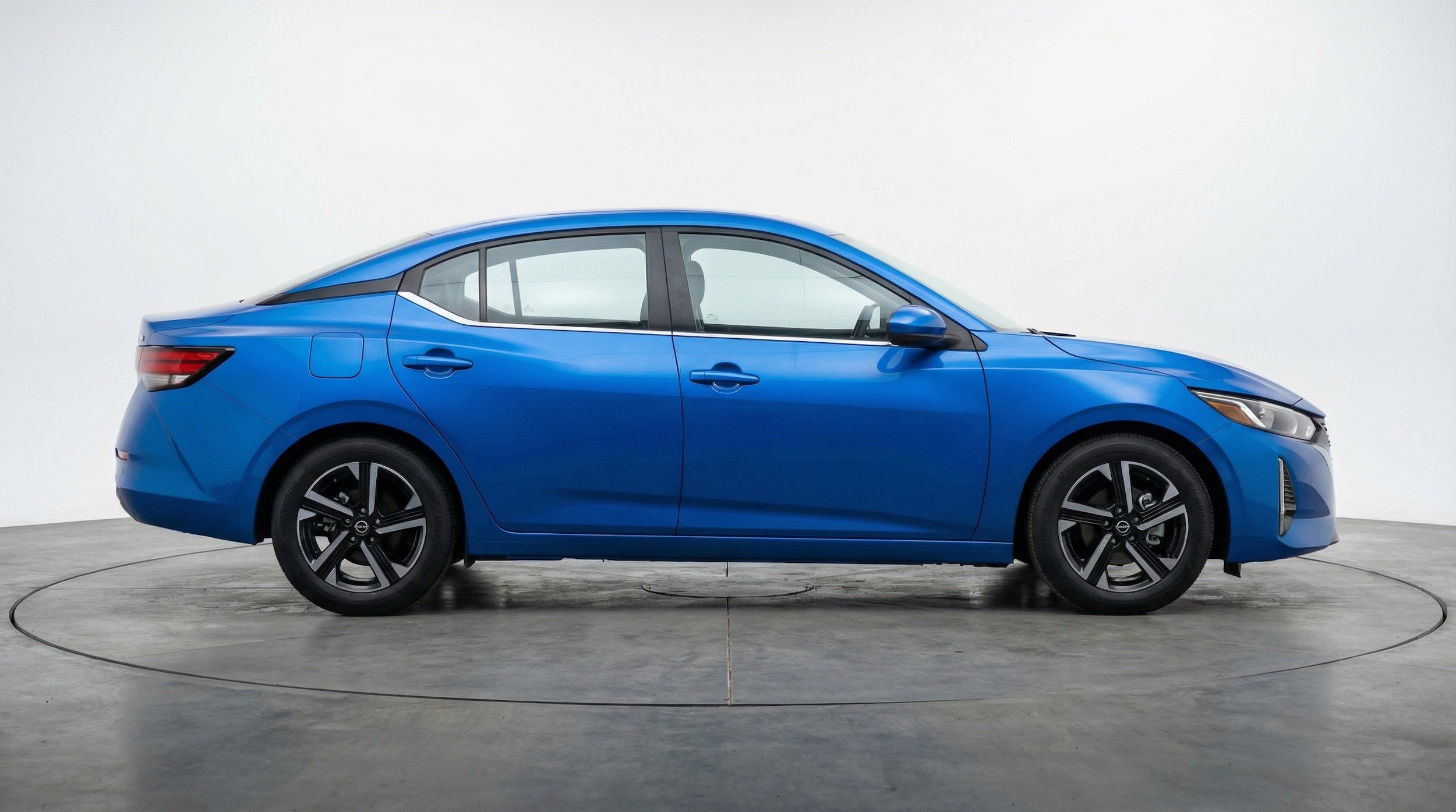 Thumbnail: 2025 Nissan Sentra - 11