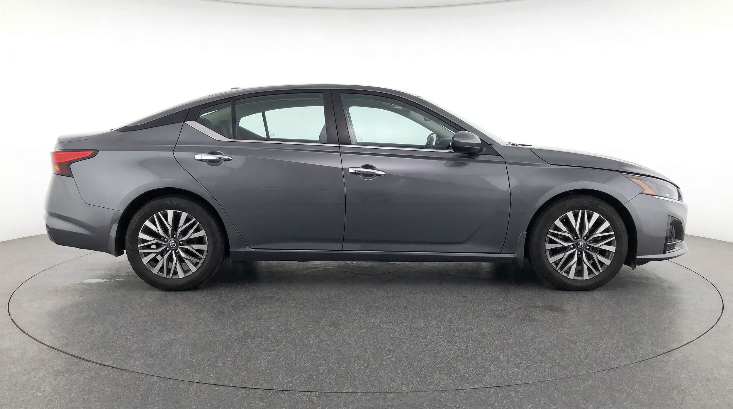 Thumbnail: 2025 Nissan Altima - 8