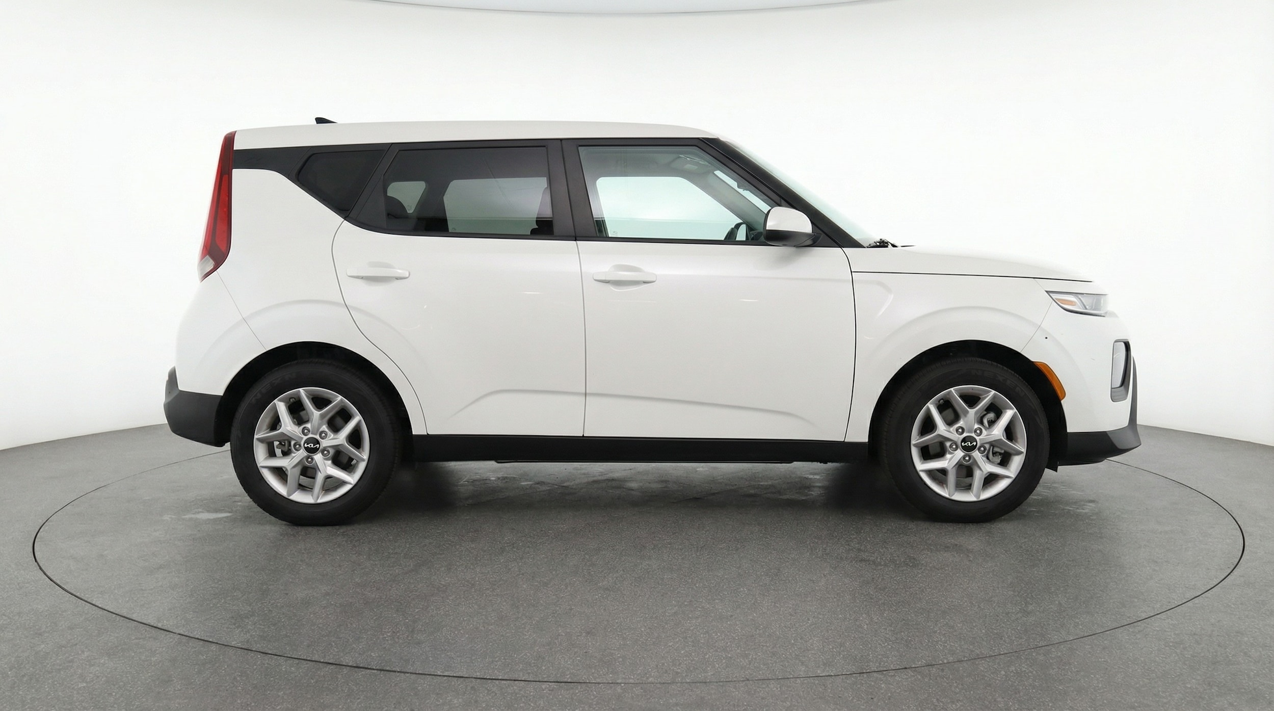 Thumbnail: 2025 Kia Soul - 8