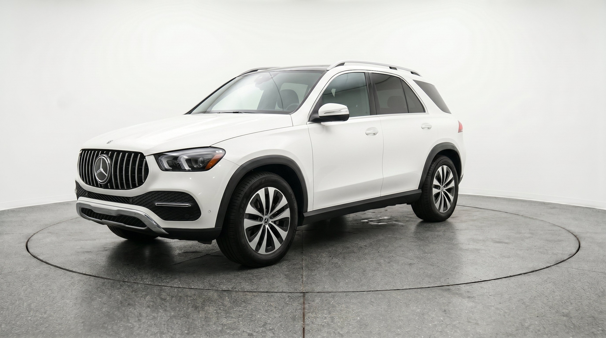 Thumbnail: 2026 Mercedes-Benz GLE - 3