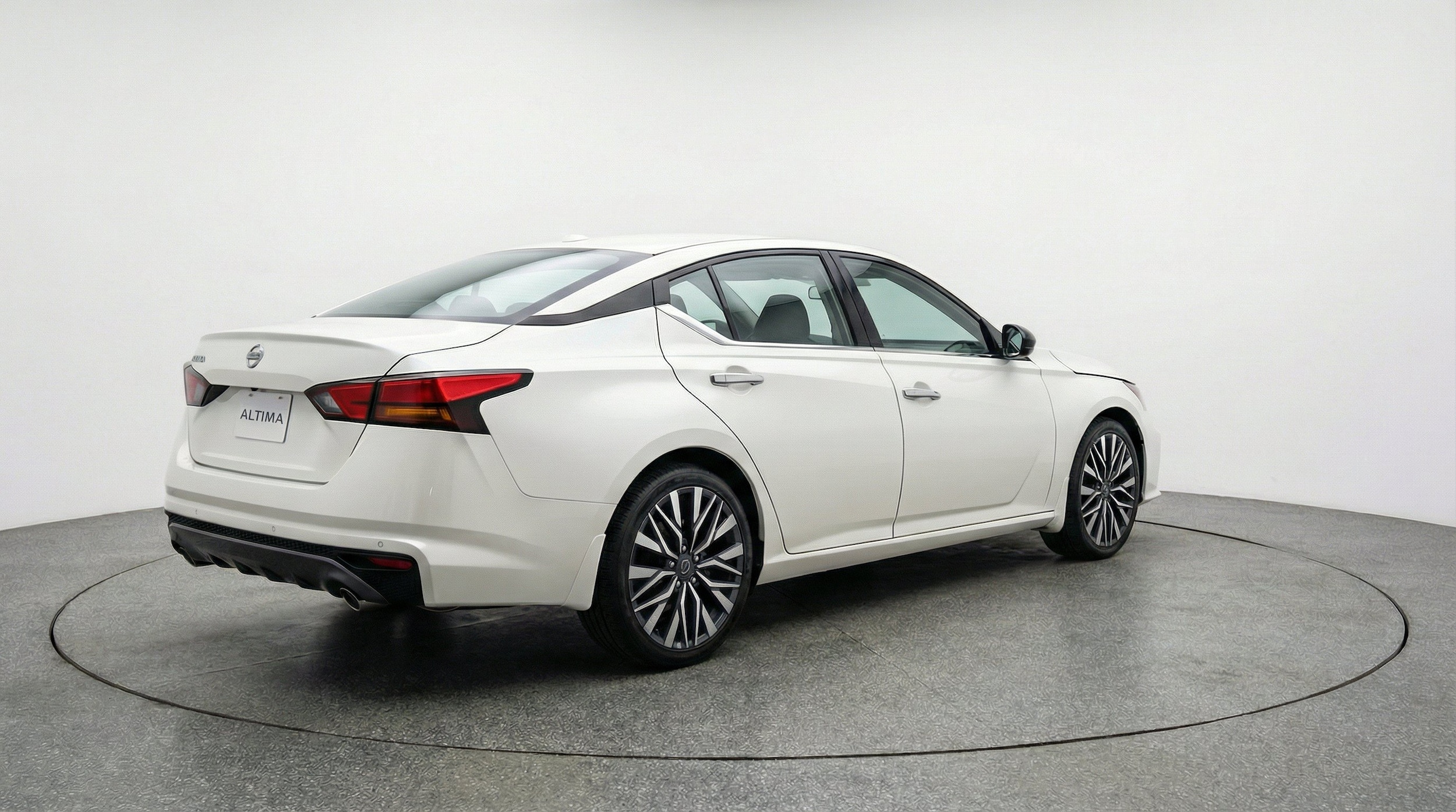 Thumbnail: 2025 Nissan Altima - 9