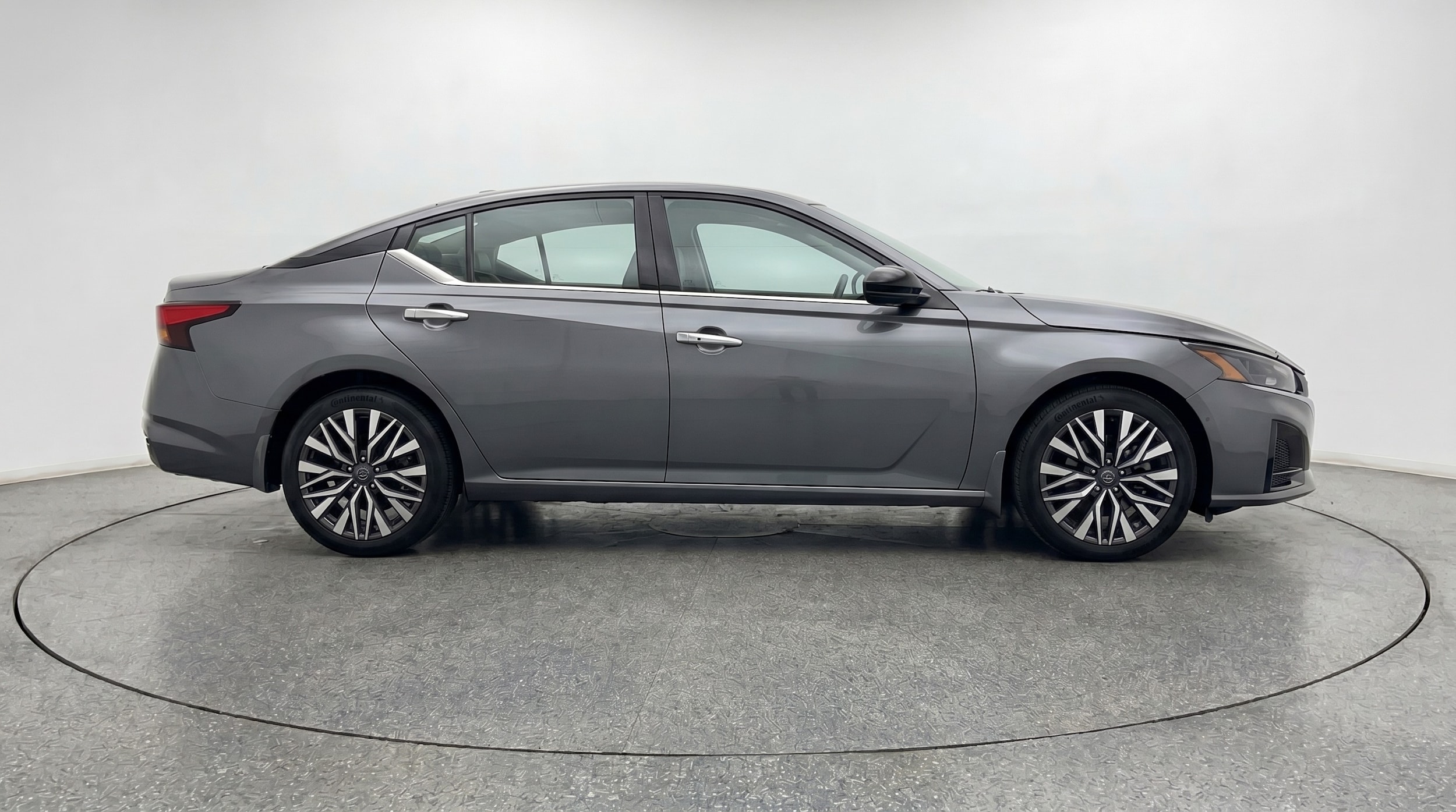 Thumbnail: 2025 Nissan Altima - 8