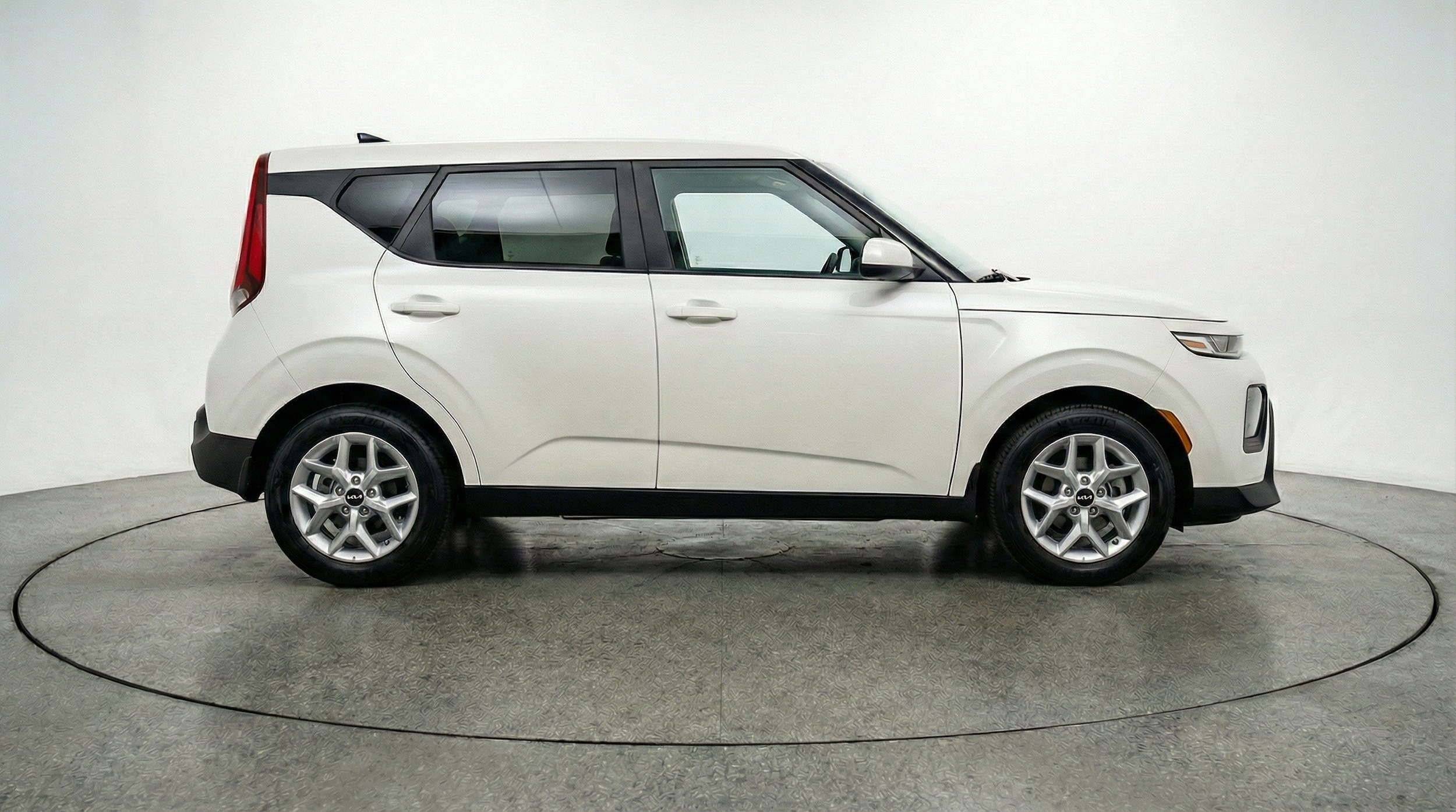Thumbnail: 2025 Kia Soul - 11