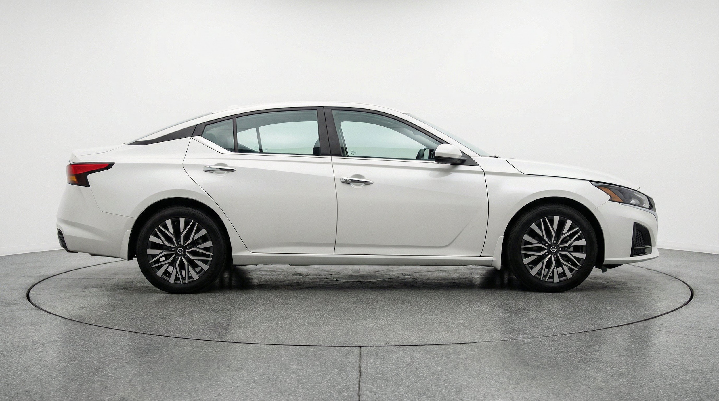 Thumbnail: 2025 Nissan Altima - 11