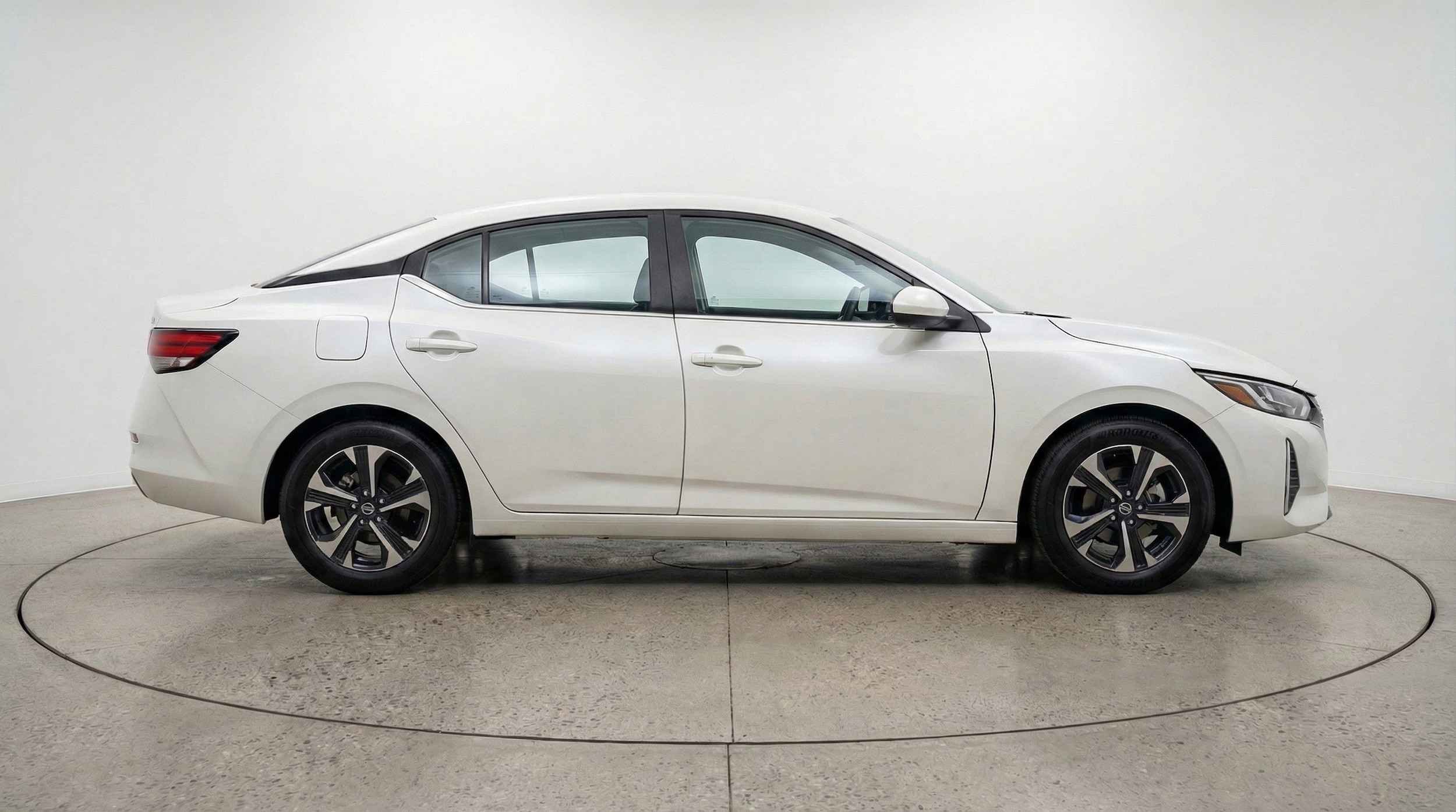 Thumbnail: 2025 Nissan Sentra - 11