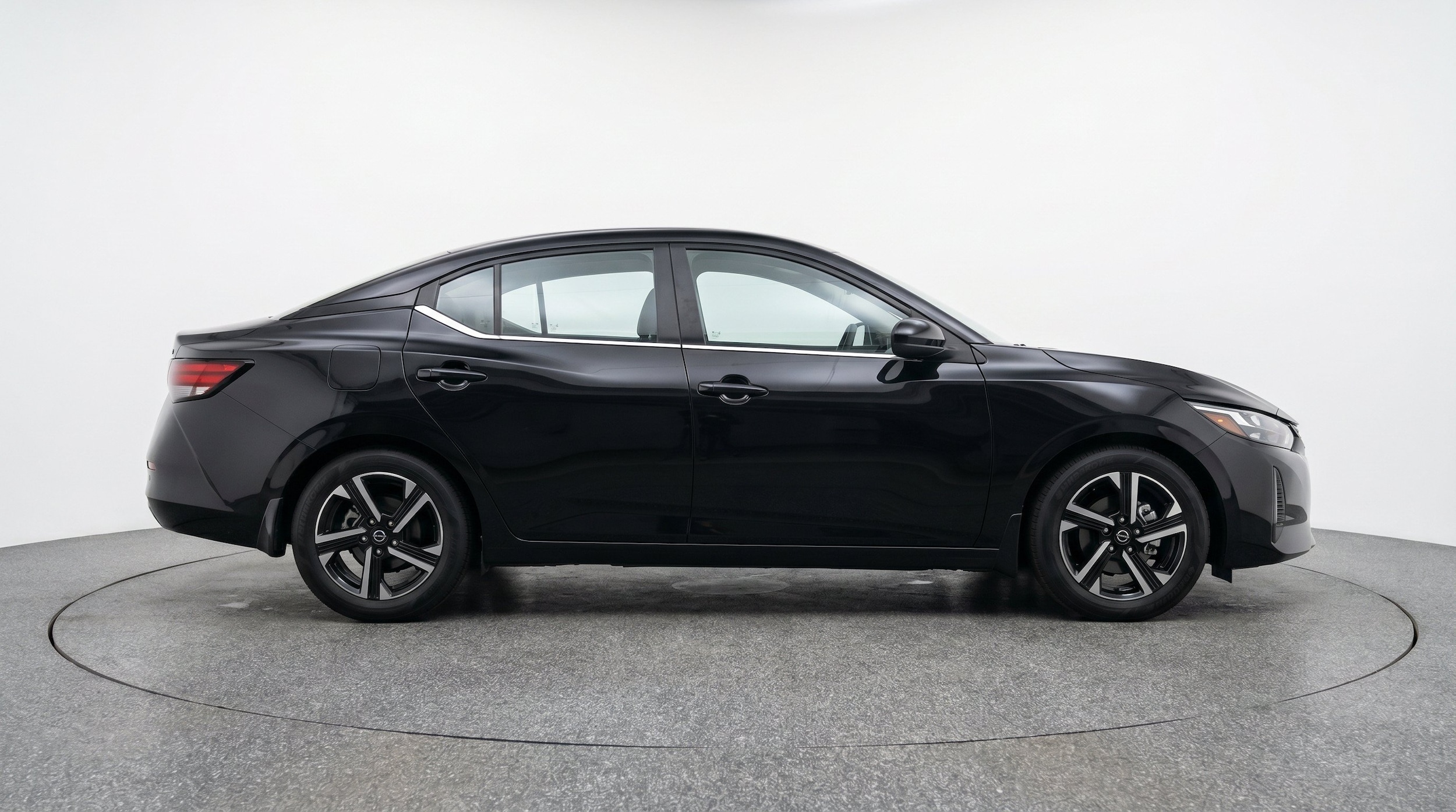 Thumbnail: 2025 Nissan Sentra - 11