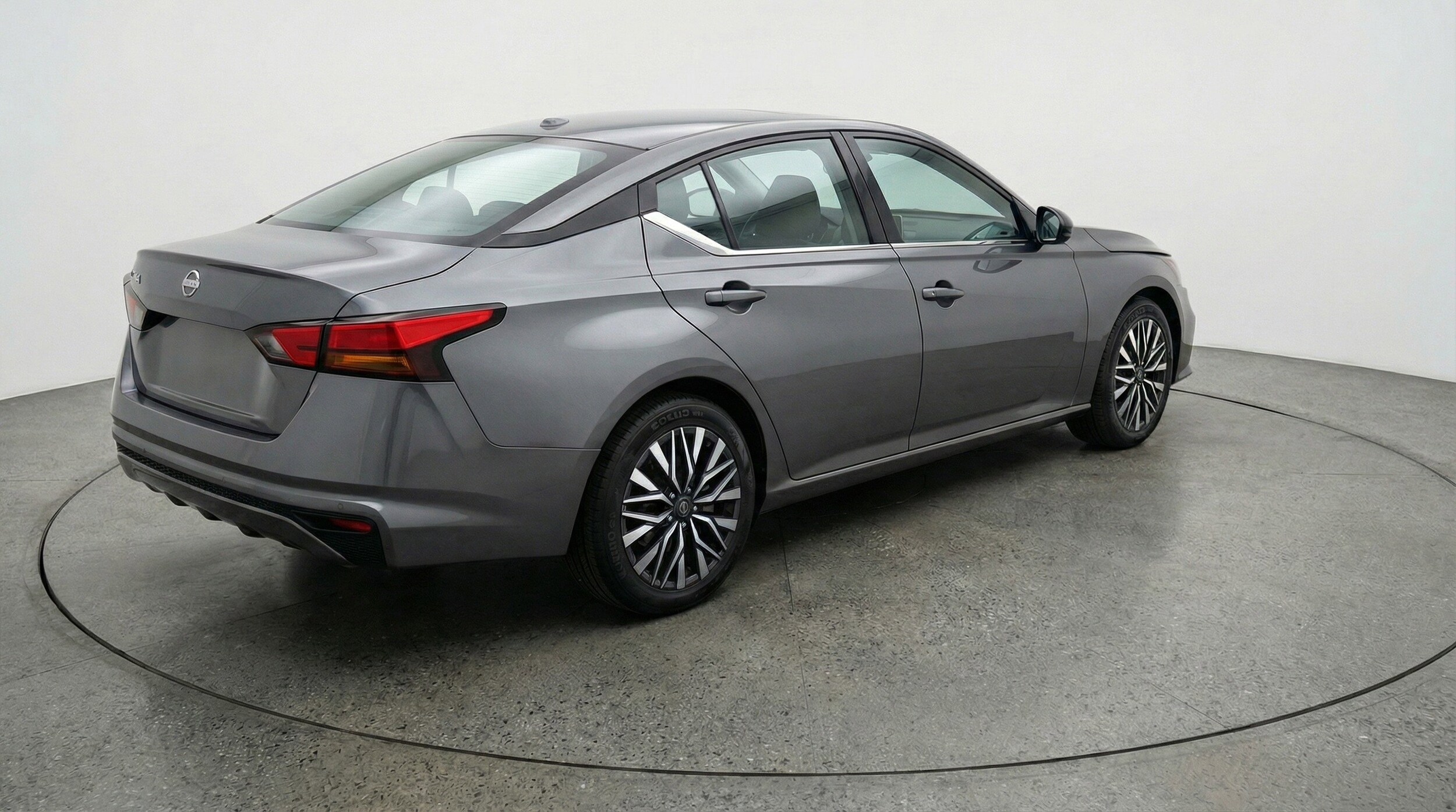 Thumbnail: 2025 Nissan Altima - 9